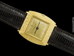 1960's Vacheron & Constantin Vintage "Extra-Flat" Modernist Mens Watch - 18K Gold