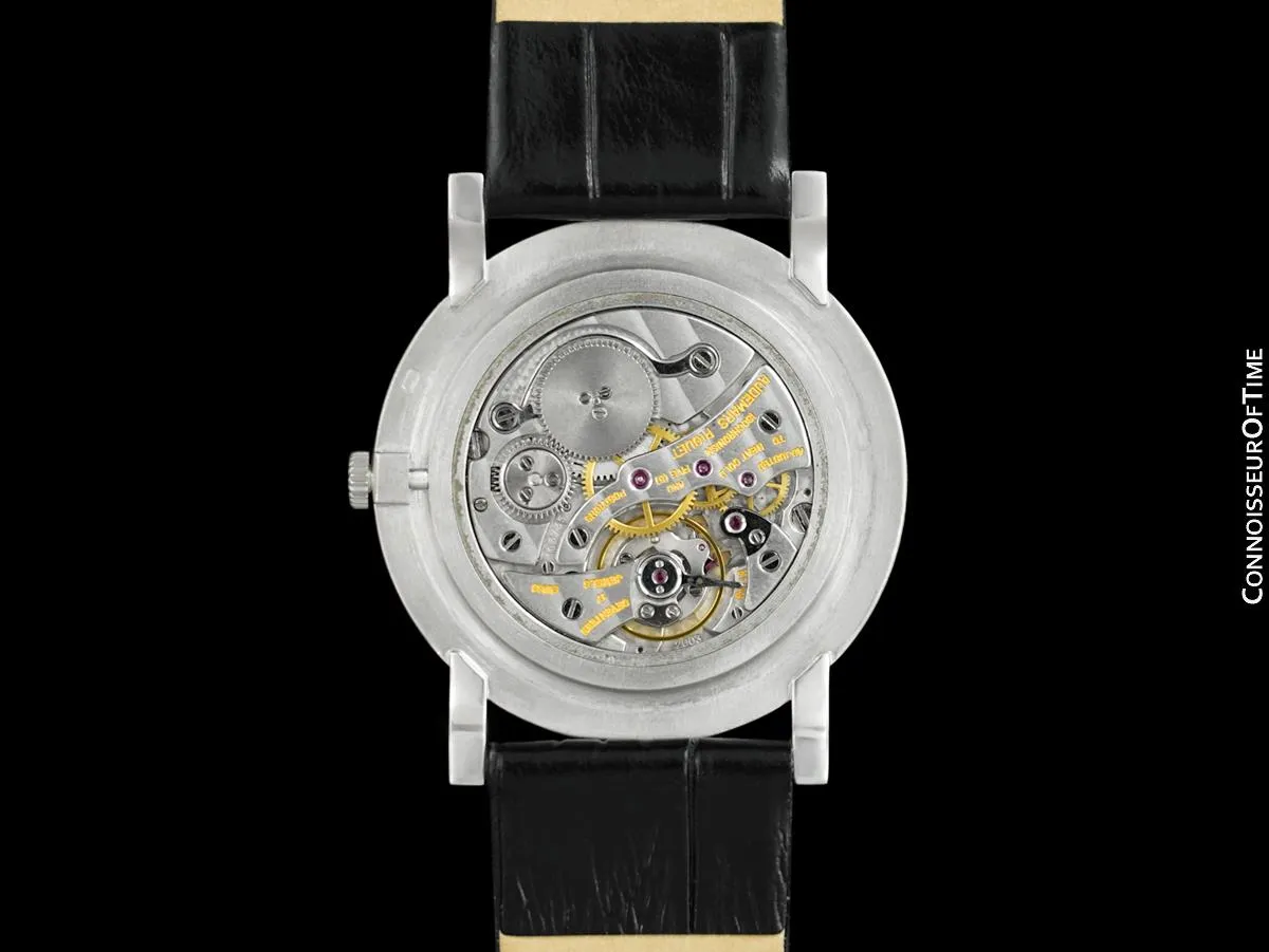 1967 Audemars Piguet "Extra-Flat" Vintage Mens Midsize Watch - 18K White Gold