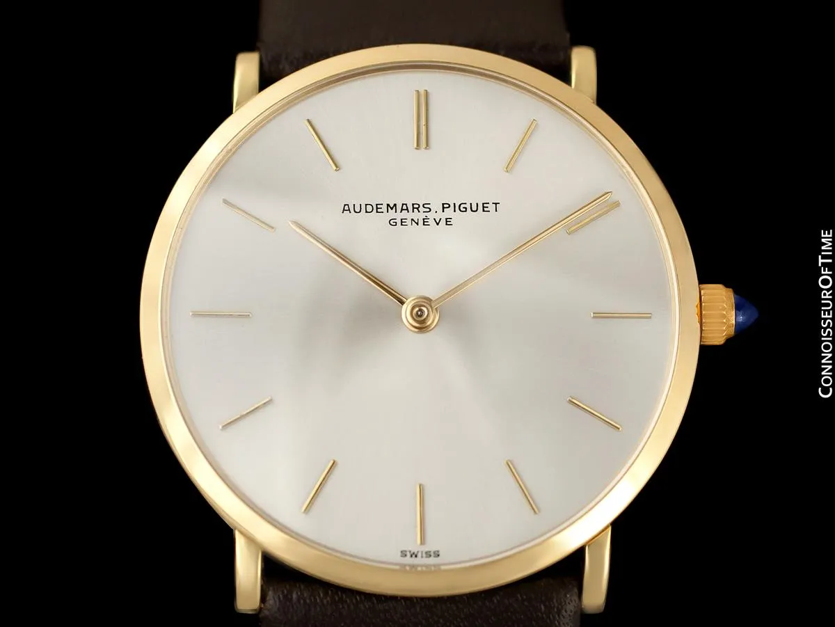 1970's Audemars Piguet "Extra-Flat" Vintage Mens Midsize Watch - 18K Gold