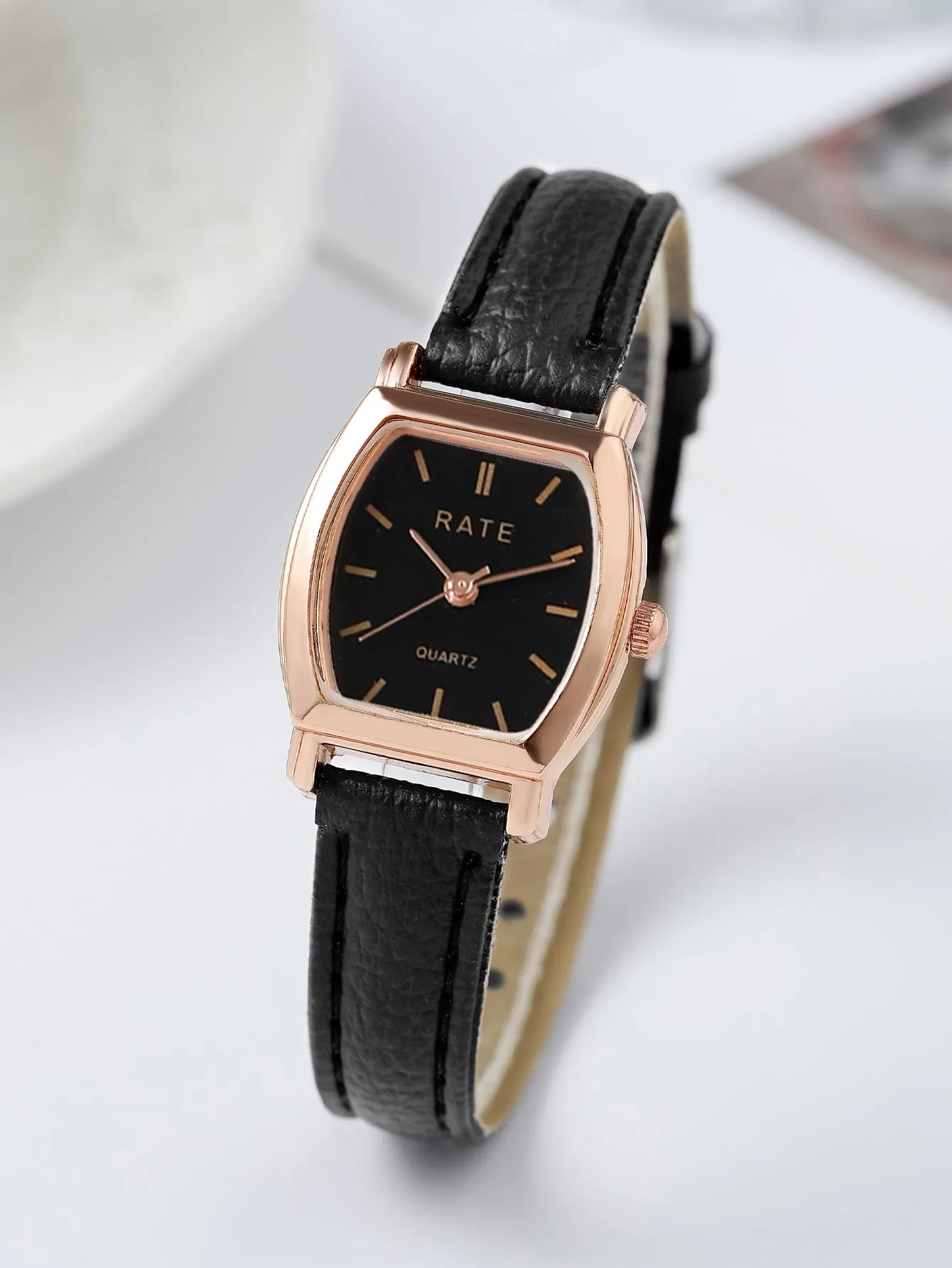 1pc Geometric Dial PU Strap Quartz Watch - Black- FD ⚡