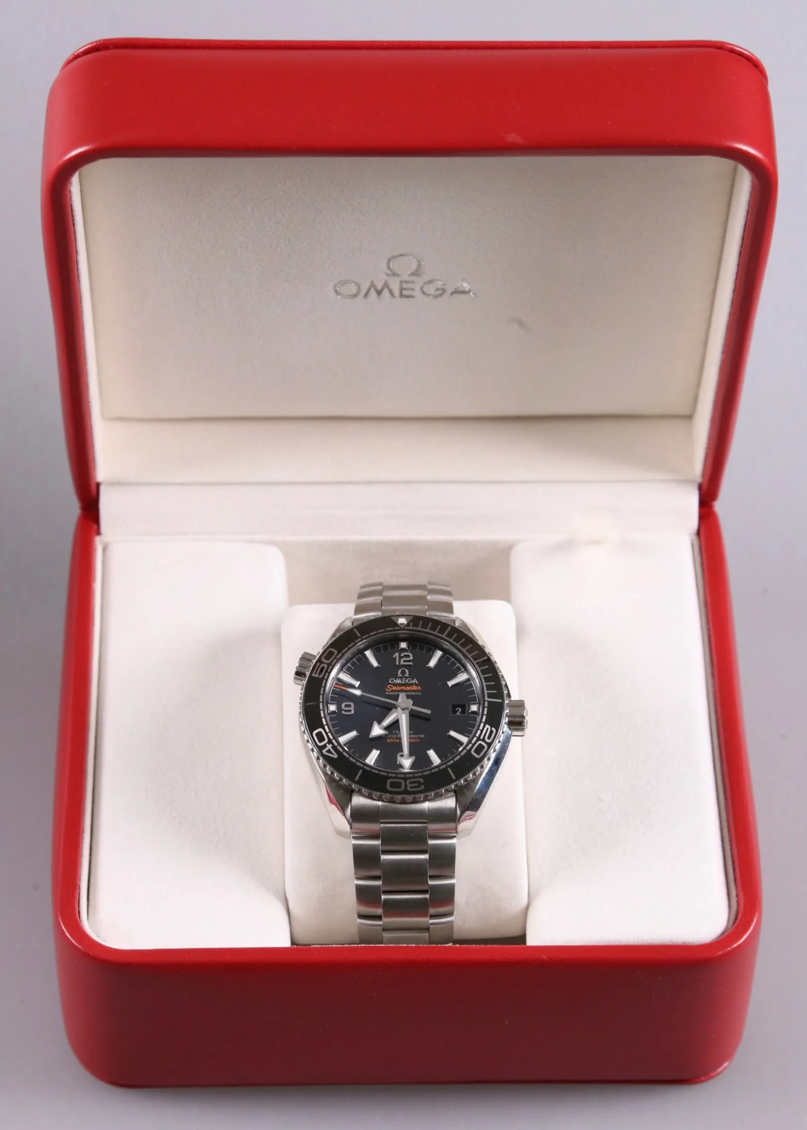 2016 MINT Omega Seamaster Planet Ocean 43.5mm 215.30.44.21.01.001 Ceramic Watch