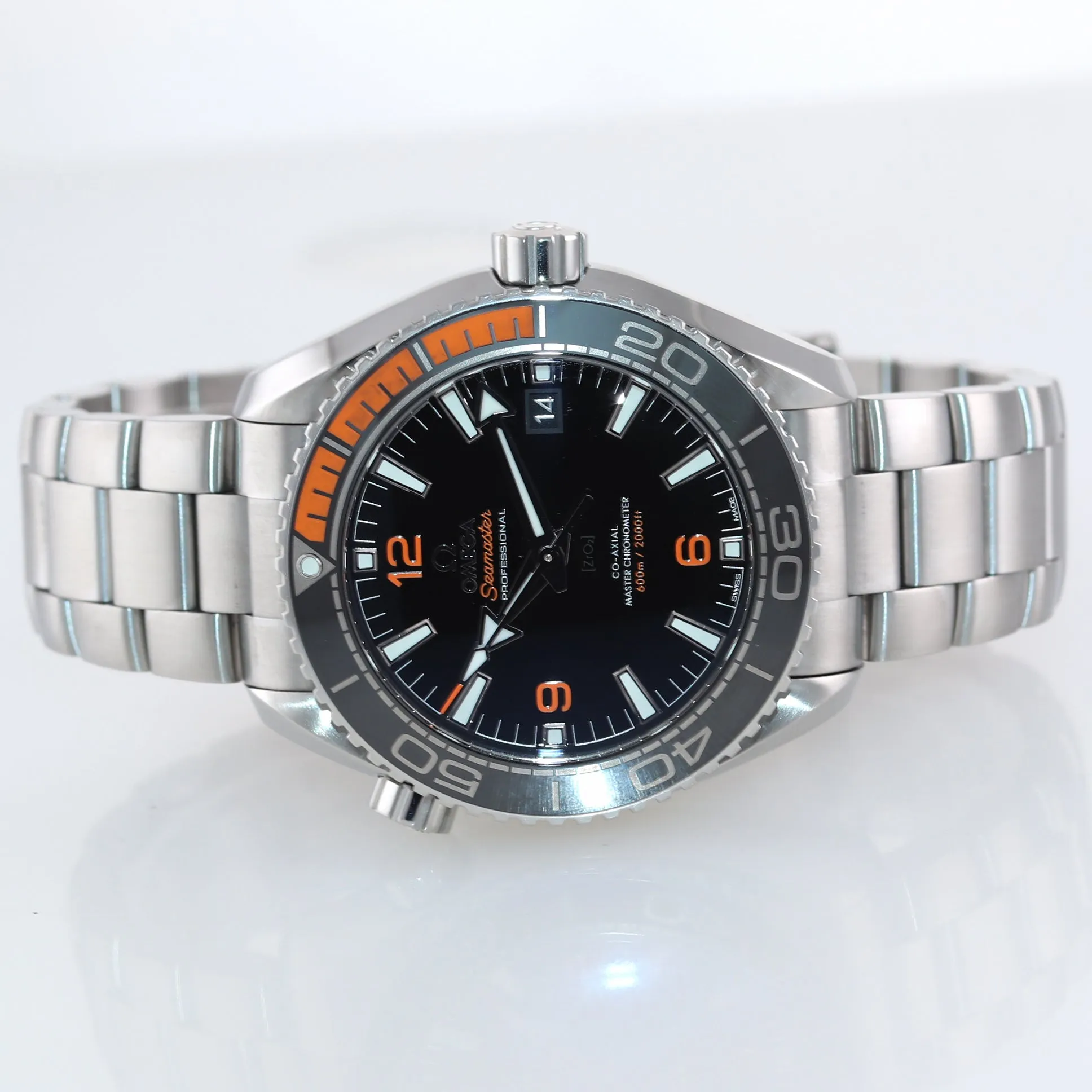 2019 MINT Omega Seamaster Planet Ocean 43.5mm 215.30.44.21.01.002 Ceramic Watch