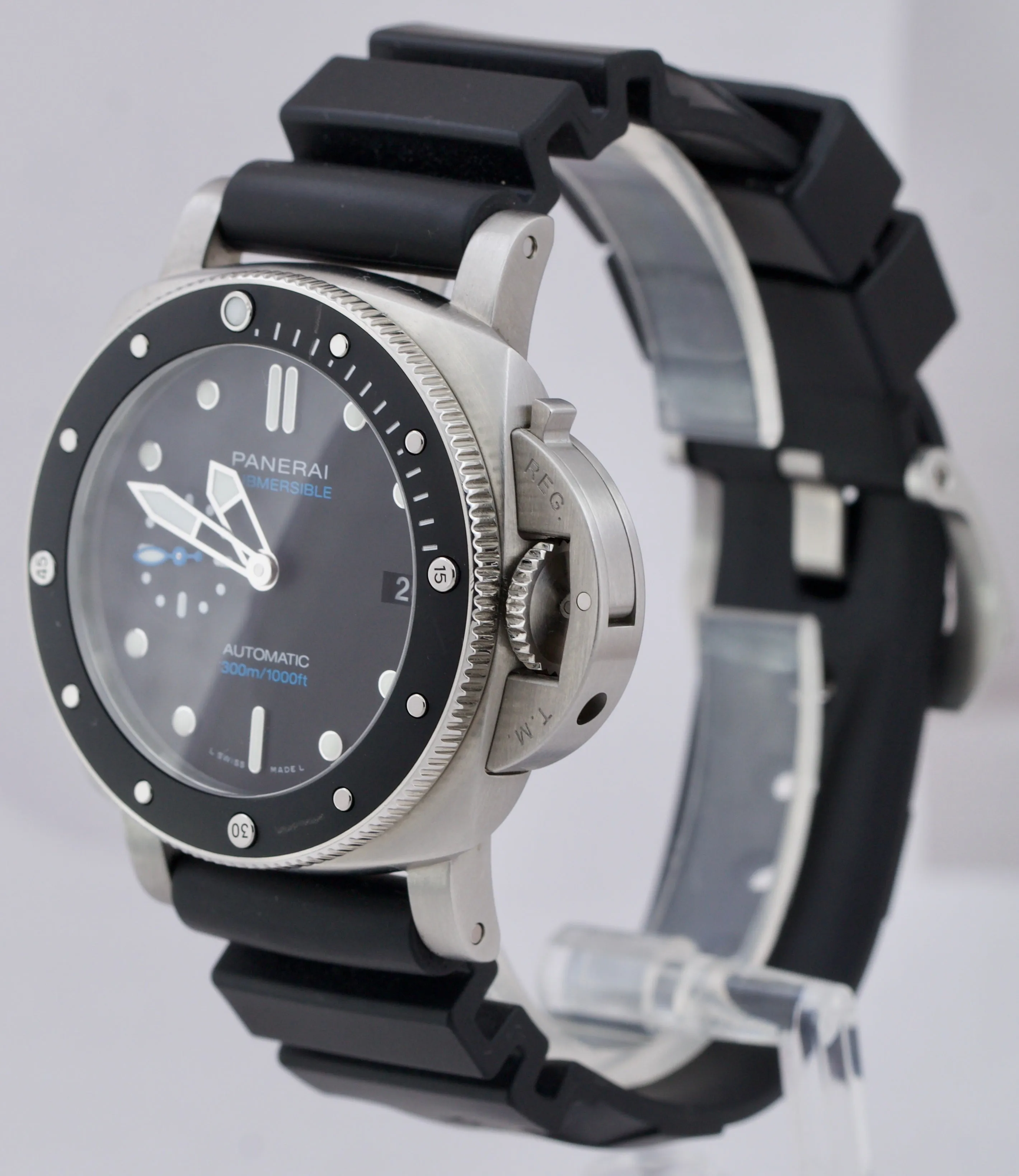 2021 Panerai Submersible PAM 683 Black Automatic 42mm Steel Watch PAM00683 B P
