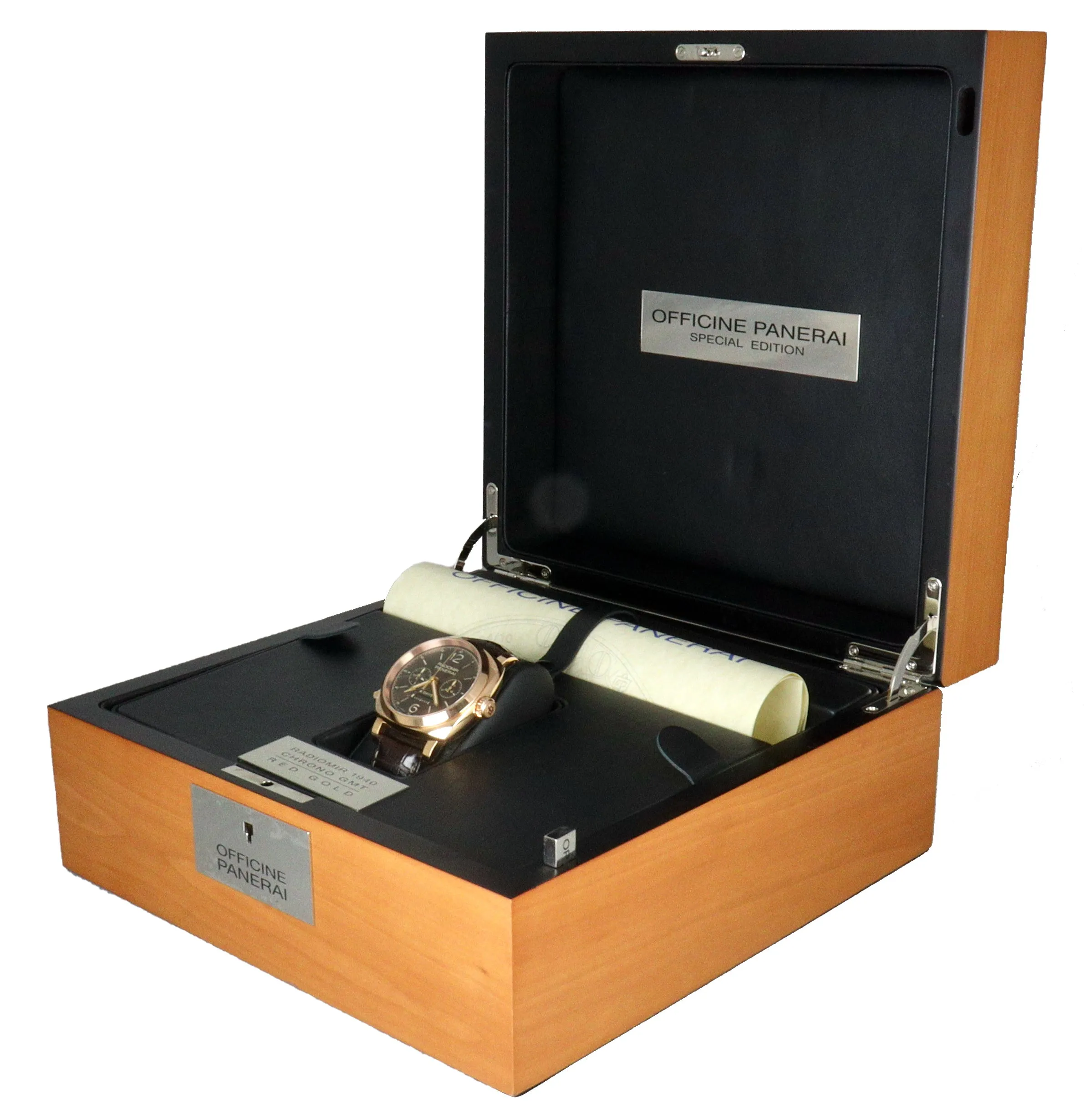 300 MADE Panerai PAM 502 Radiomir GMT 8-Day 18K Rose Gold Brown PAM00502 Watch