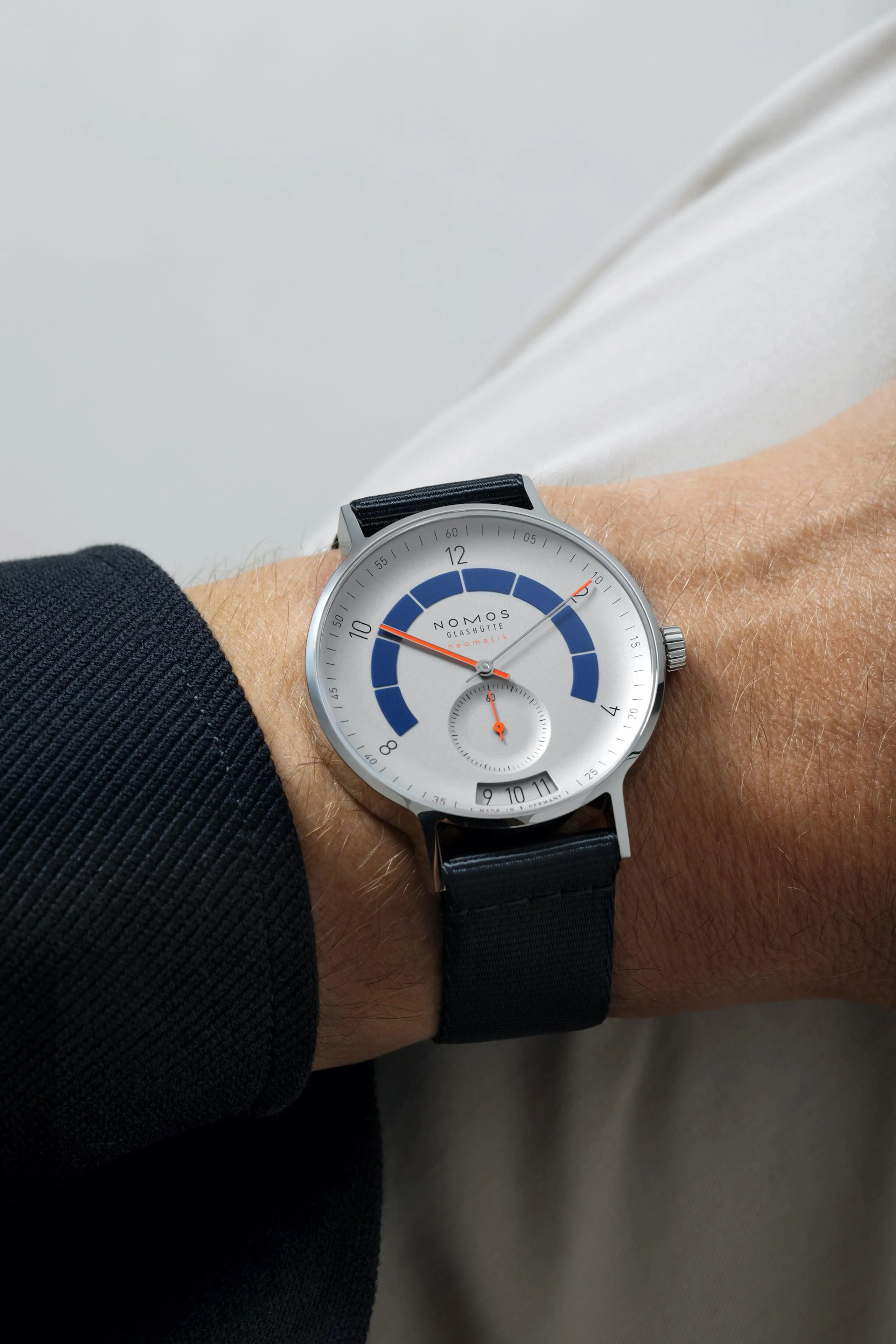 Autobahn Neomatik 41 Date Sports Gray