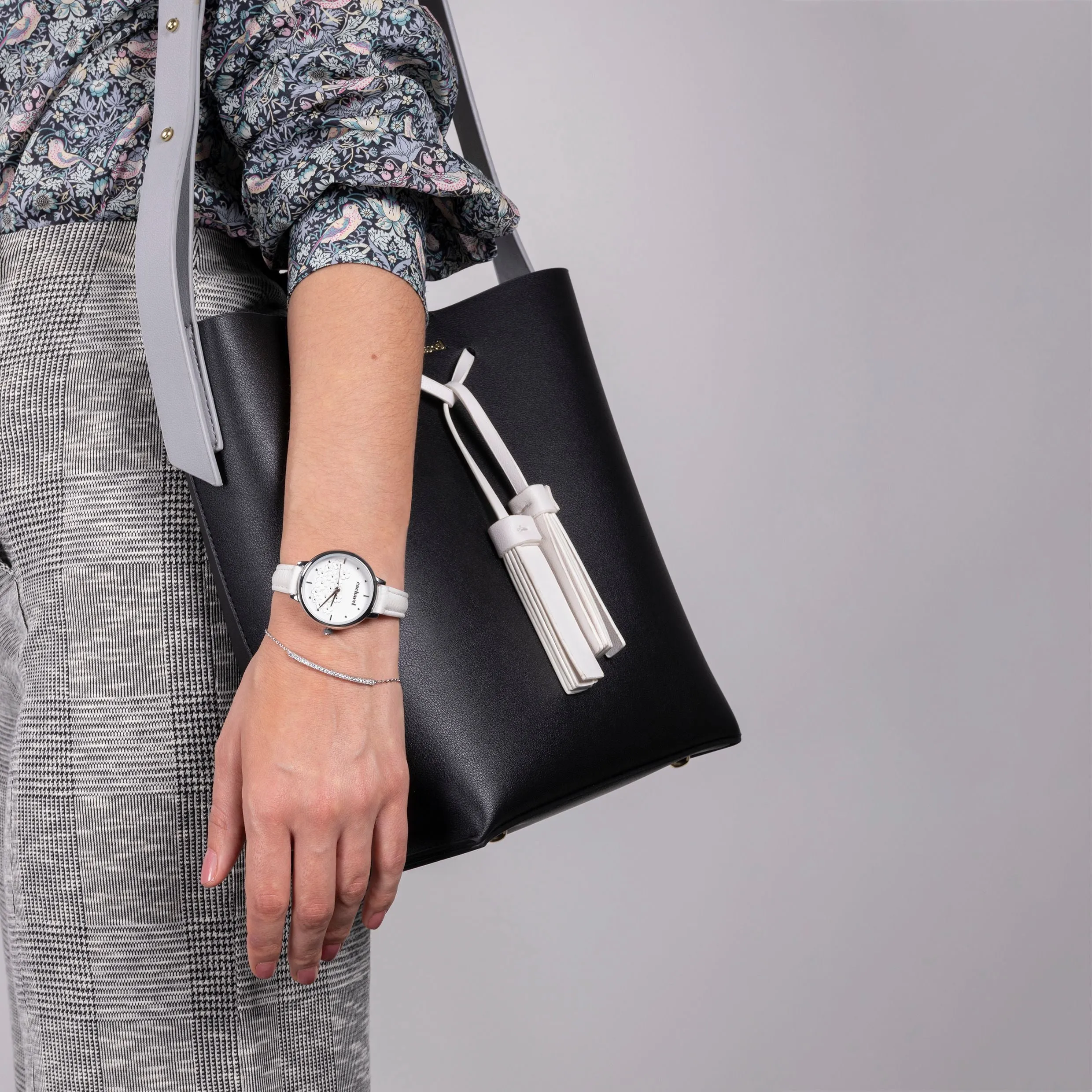 Cacharel CMN034F-Watch Hortense White