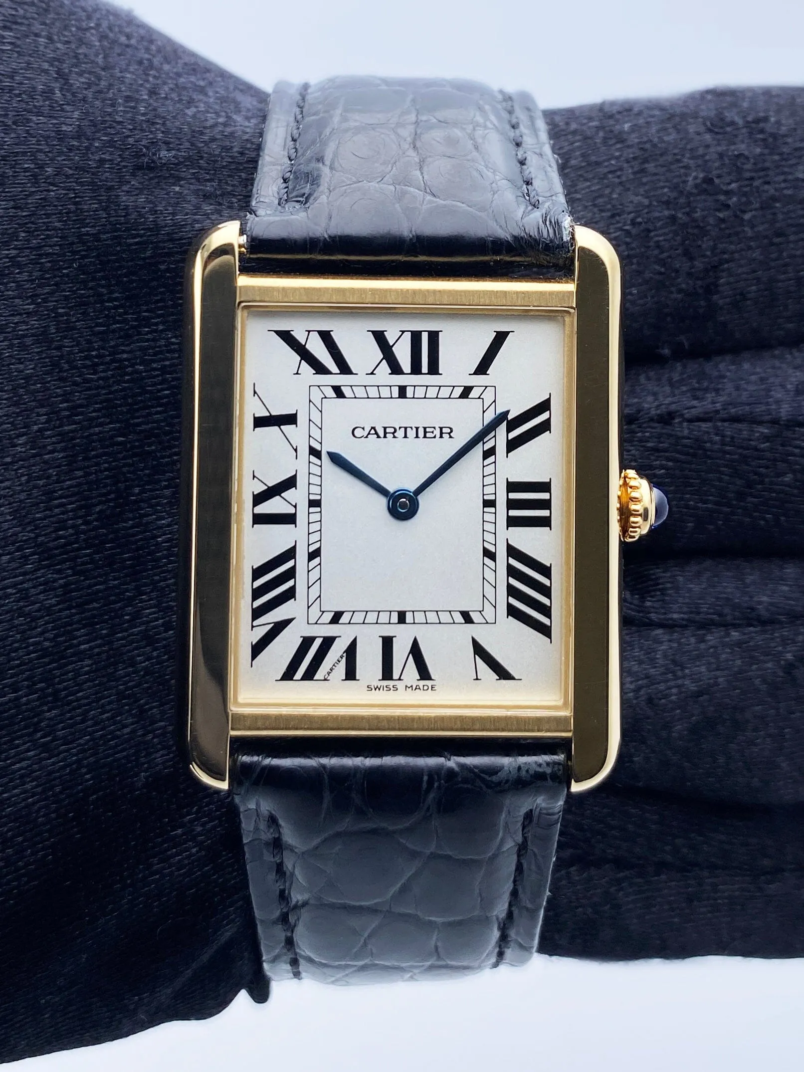 Cartier Tank Solo W1018855 Large Size 18K Yellow Gold Ladies Watch