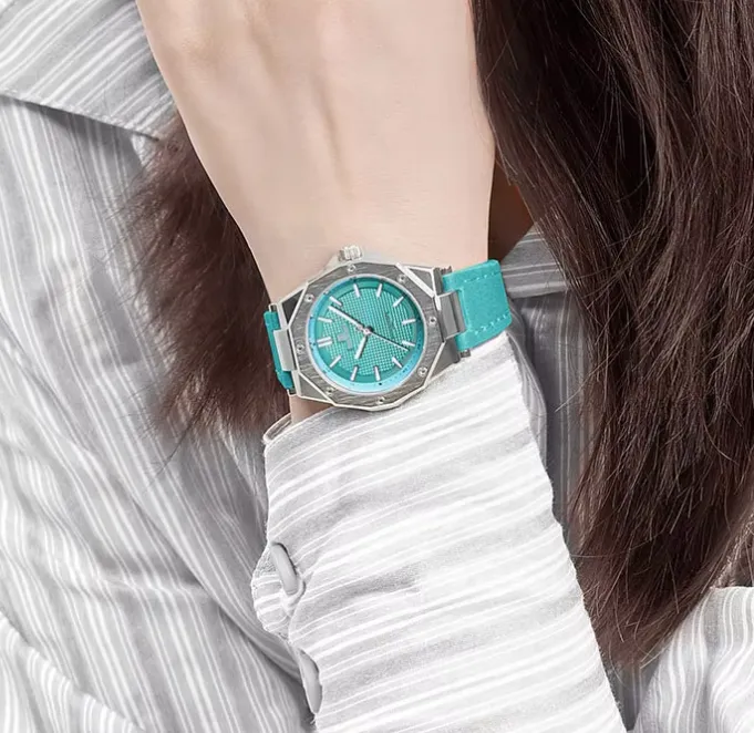 Chloe | Classic fashion luxury watch