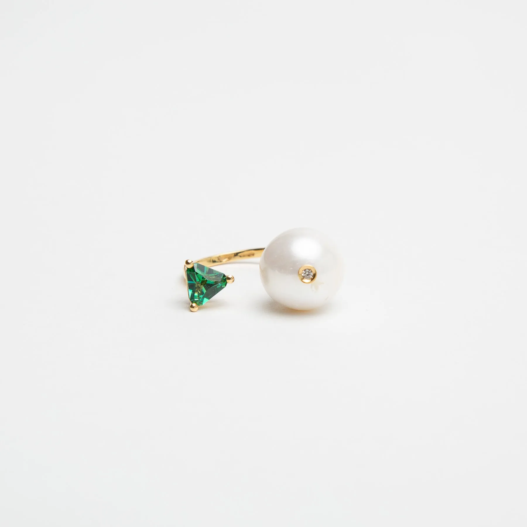 DELFINA DELETTREZ | GREEN TOPAZ & PEARL RING