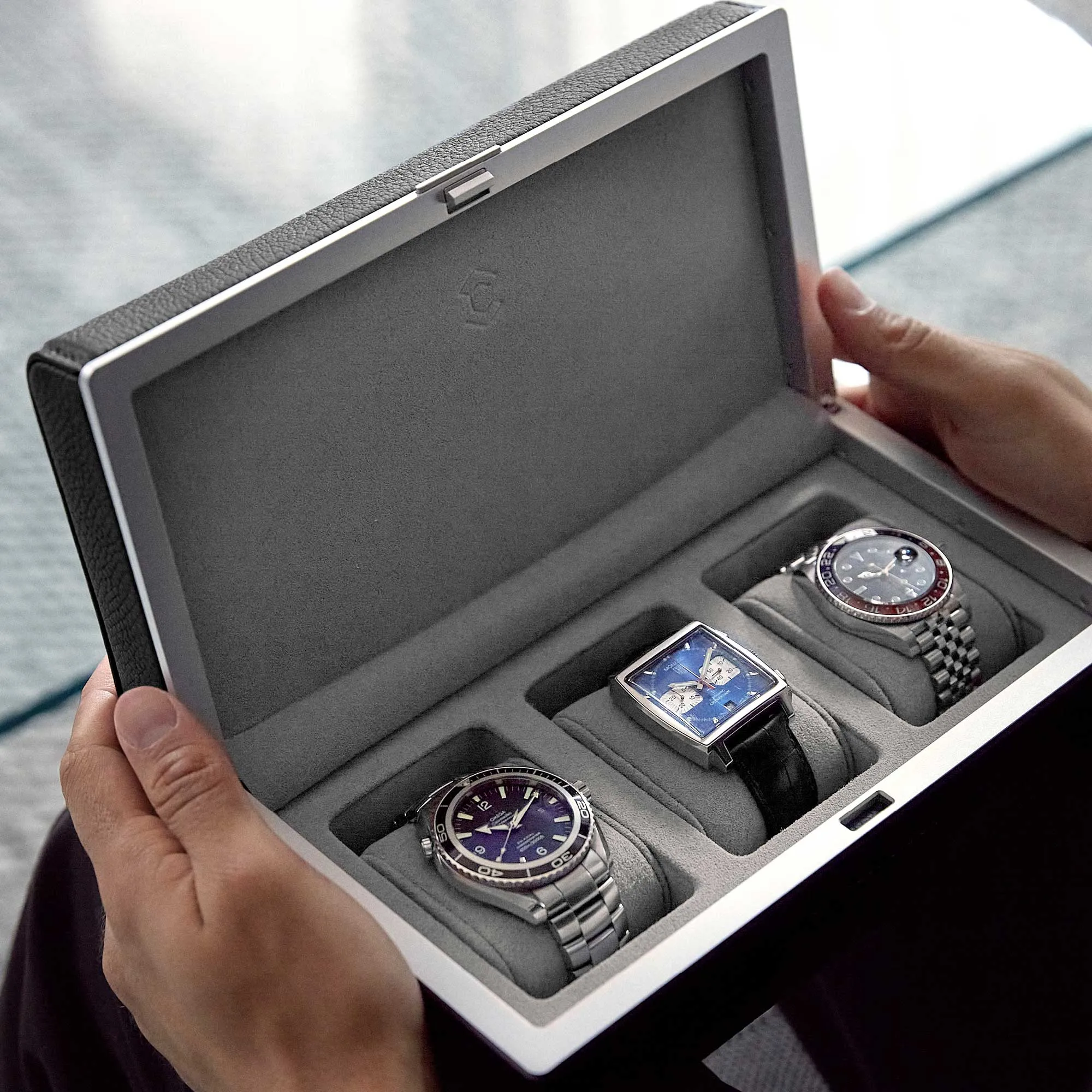 EATON 3 WATCH CASE - BLACK / GREY