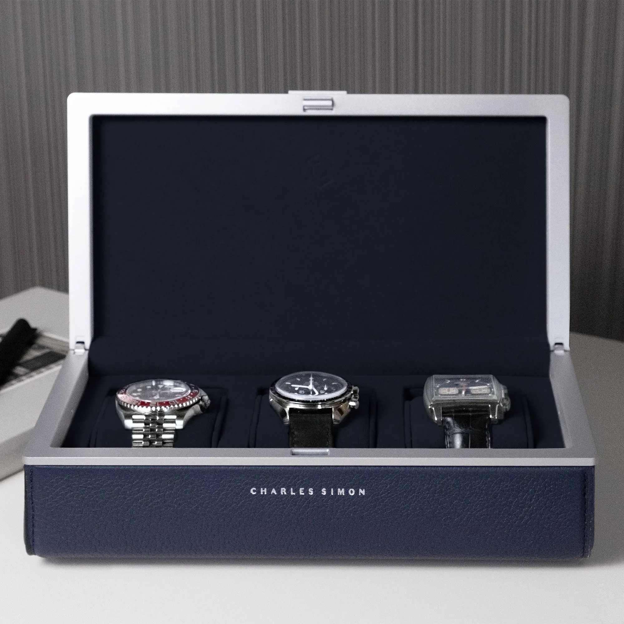 EATON 3 WATCH CASE - SAPPHIRE / GREY