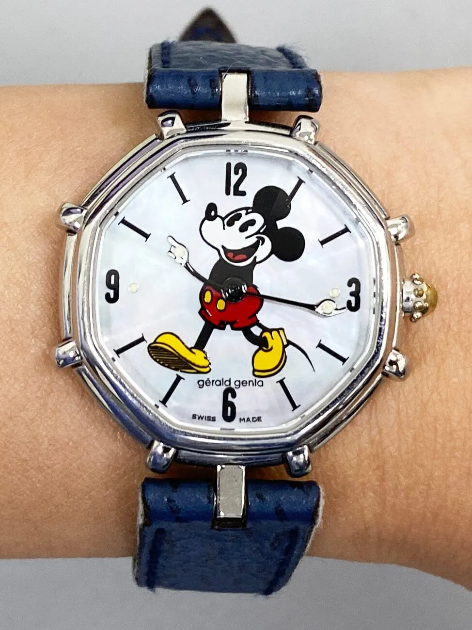 Gérald Genta Disney G.3450.7 Micky Mouse Dial Ladies Watch Box Papers