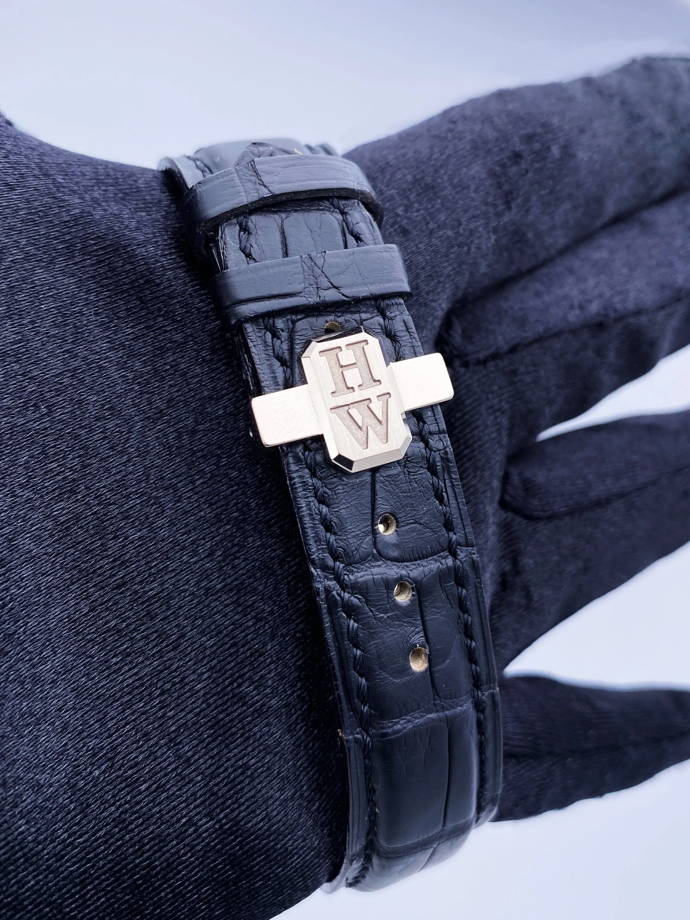 Harry Winston Premier Excenter 200-MMTZ39W Mens Watch