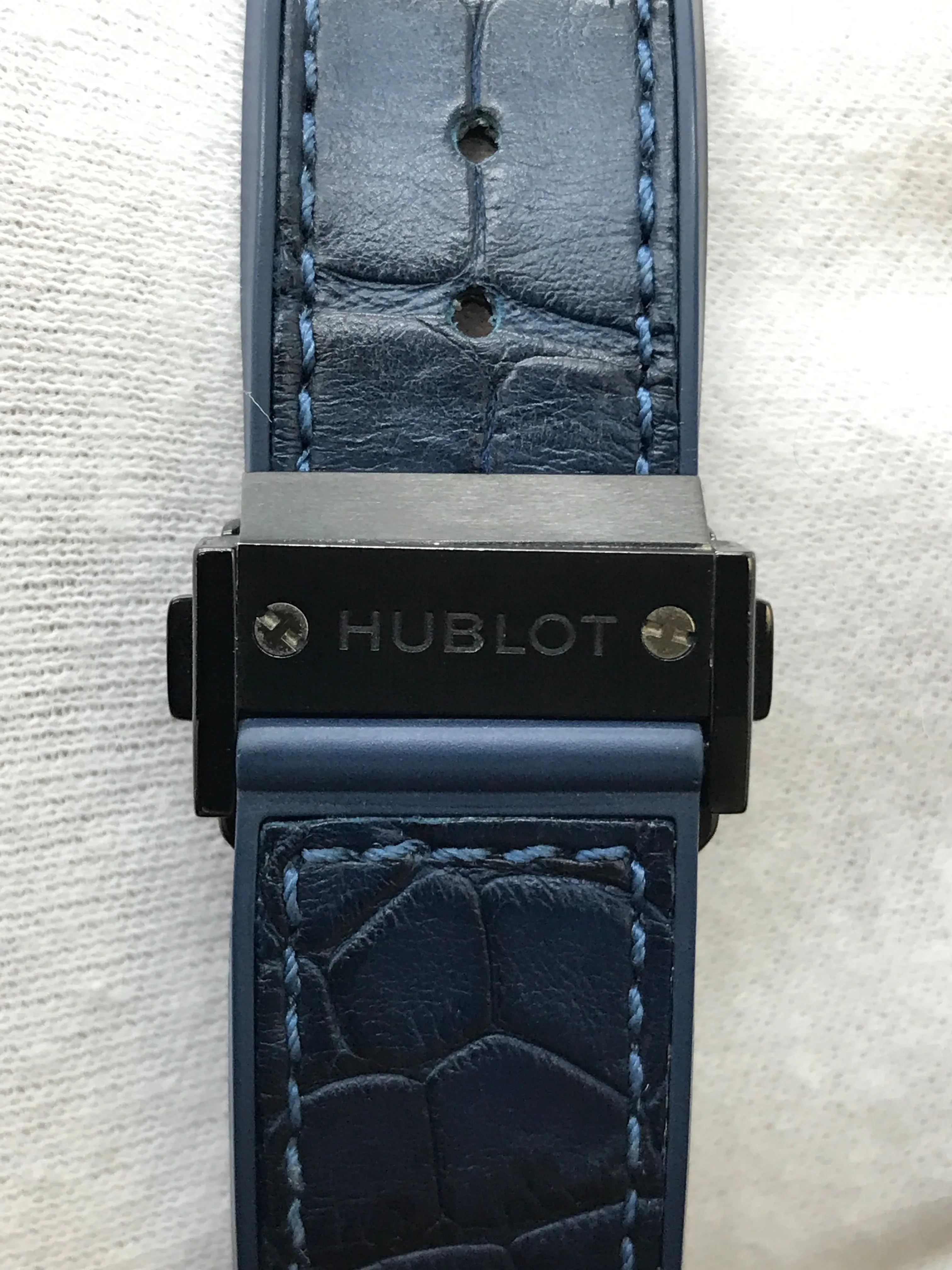Hublot Big Bang 361.CM.7170.LR Blue Dial Quartz Women's Watch