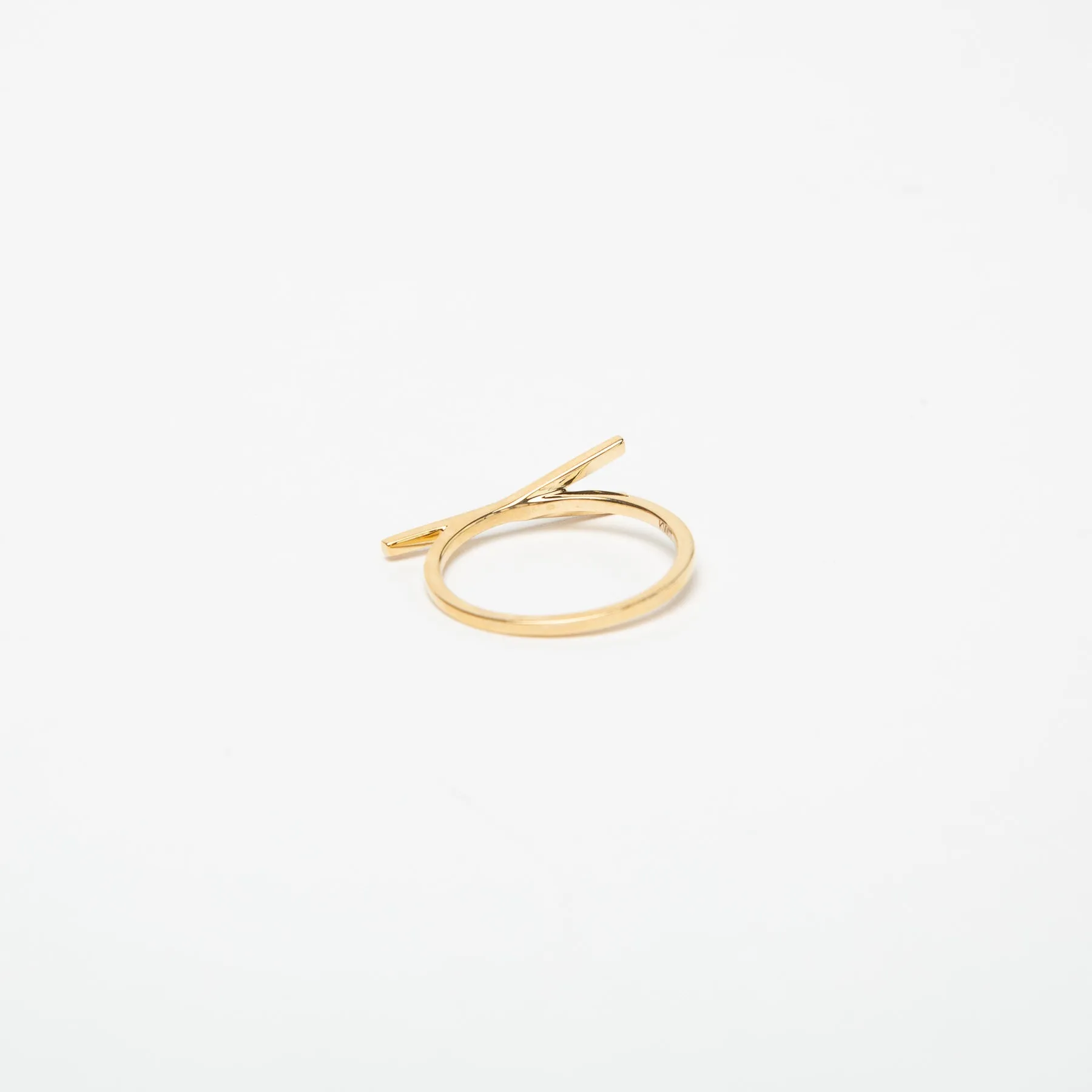 KWIT | 14K GOLD LETTER Y RING