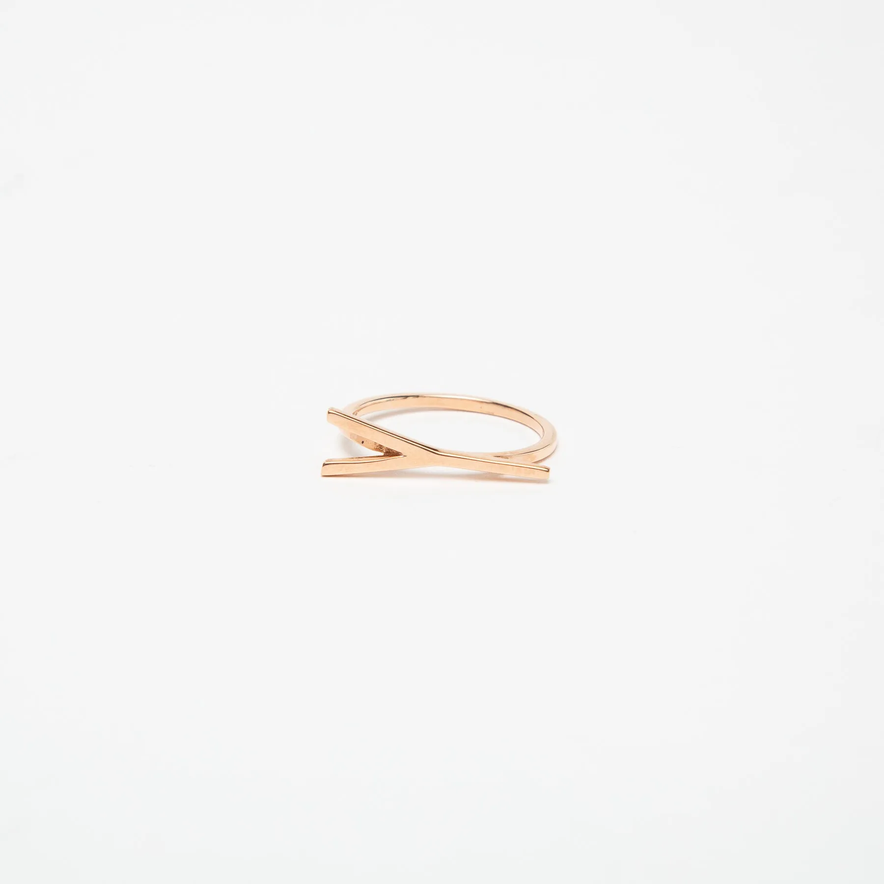 KWIT | 14K GOLD LETTER Y RING