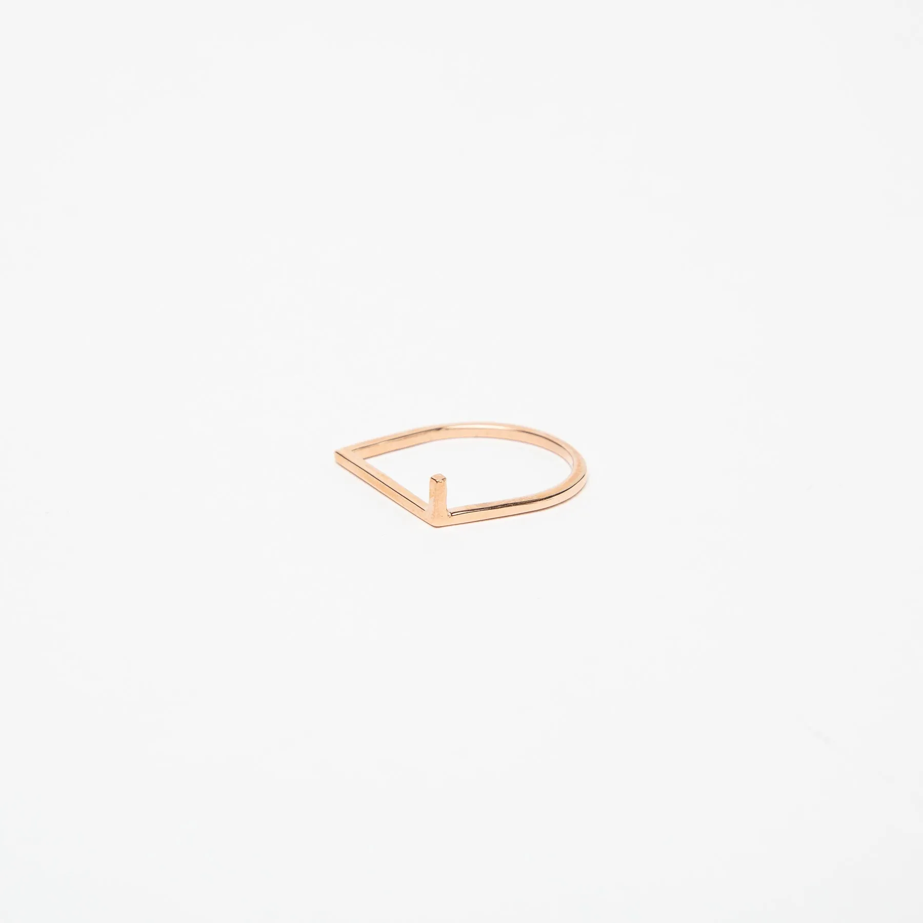 KWIT | 14K ROSE GOLD LETTER L RING