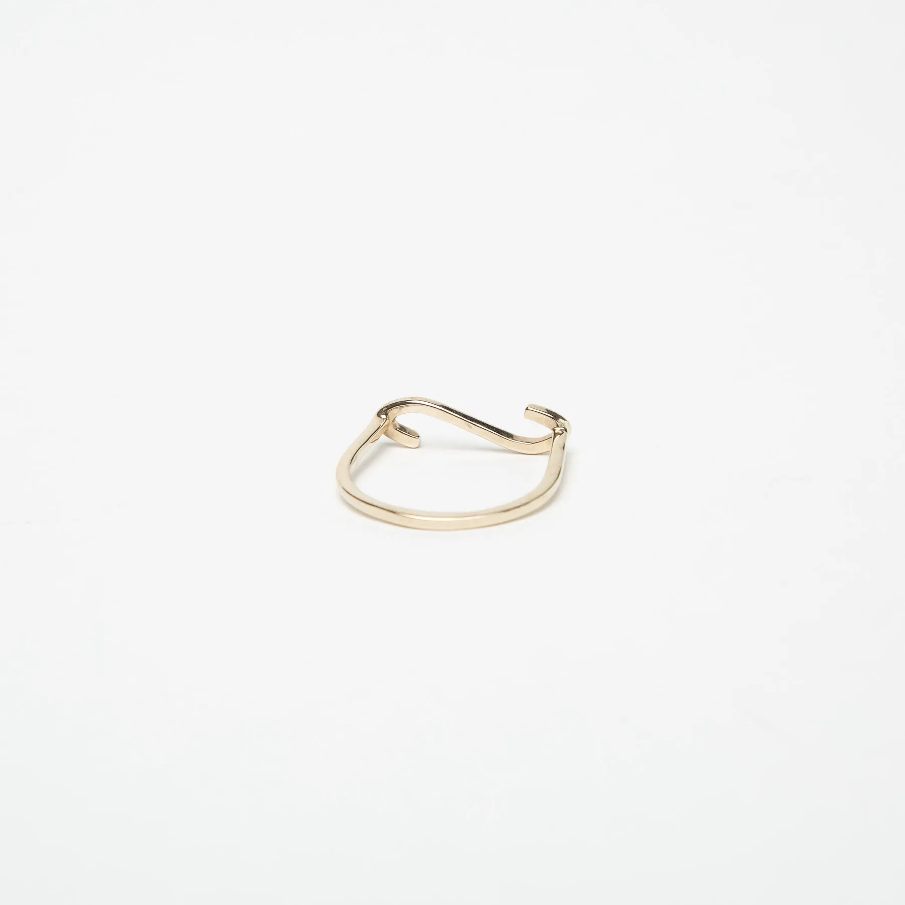 KWIT | 14K WHITE GOLD LETTER S RING
