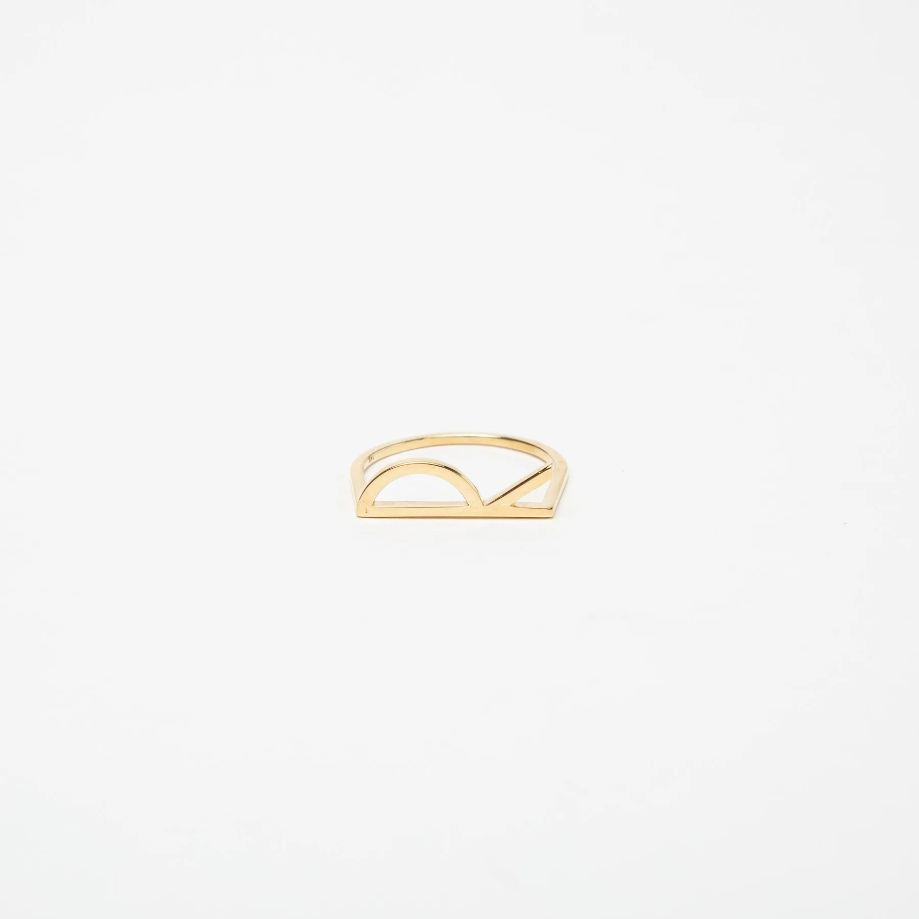 KWIT | 14K YELLOW GOLD LETTER R RING