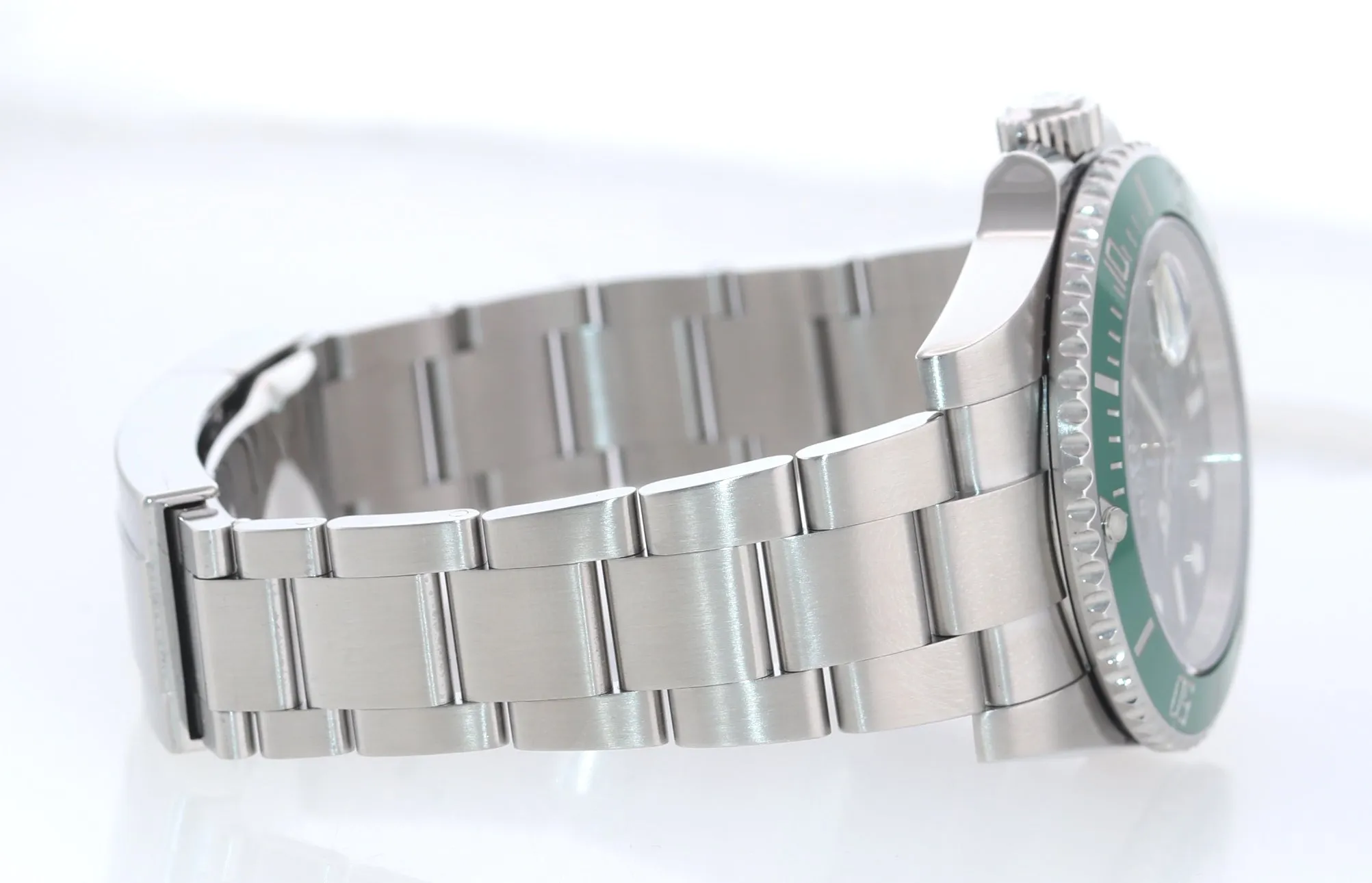 MINT 2014 PAPERS Rolex Submariner Hulk Green Dial Ceramic 116610LV Steel Watch