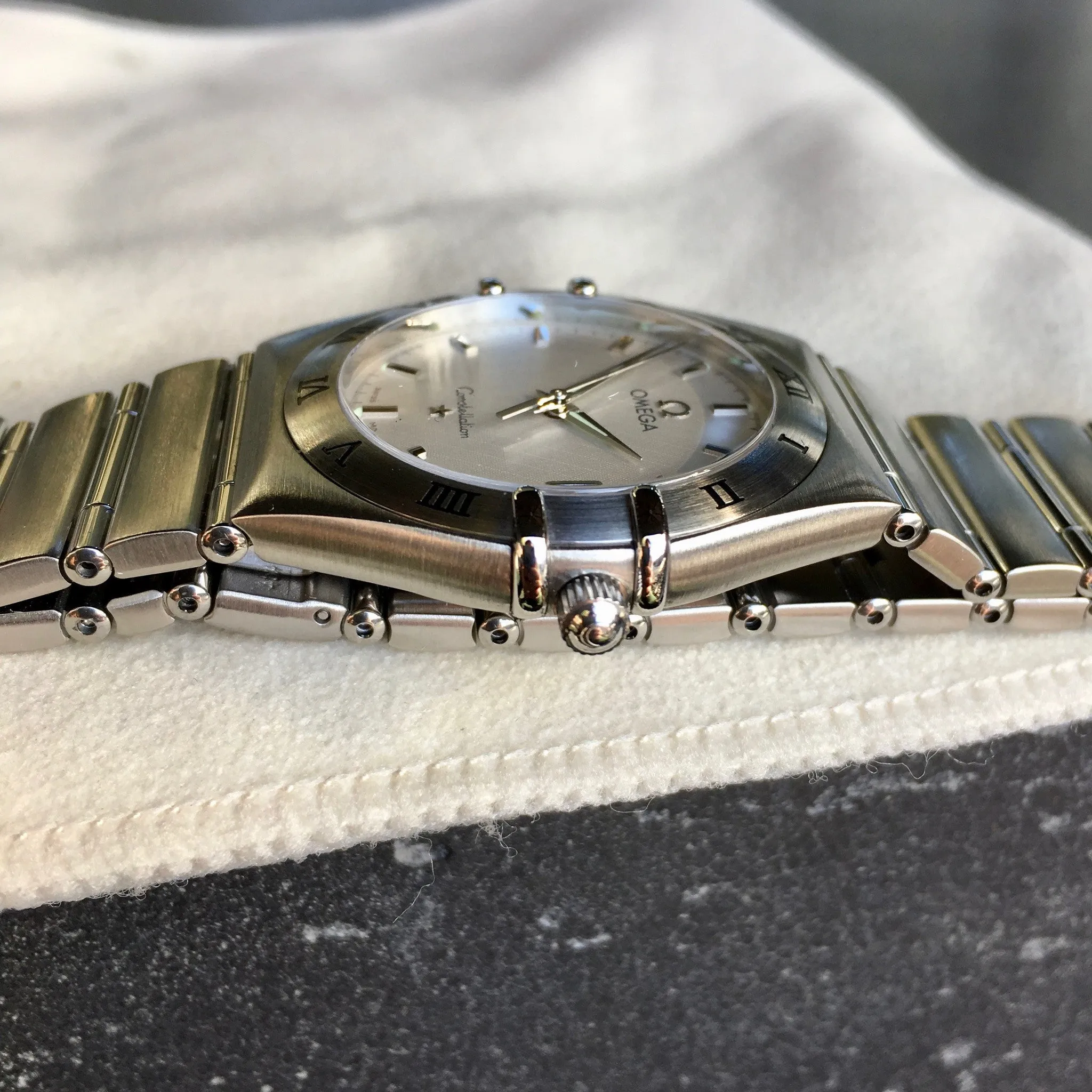 Omega Constellation 1512.30 Steel Quartz 33.5mm Wristwatch