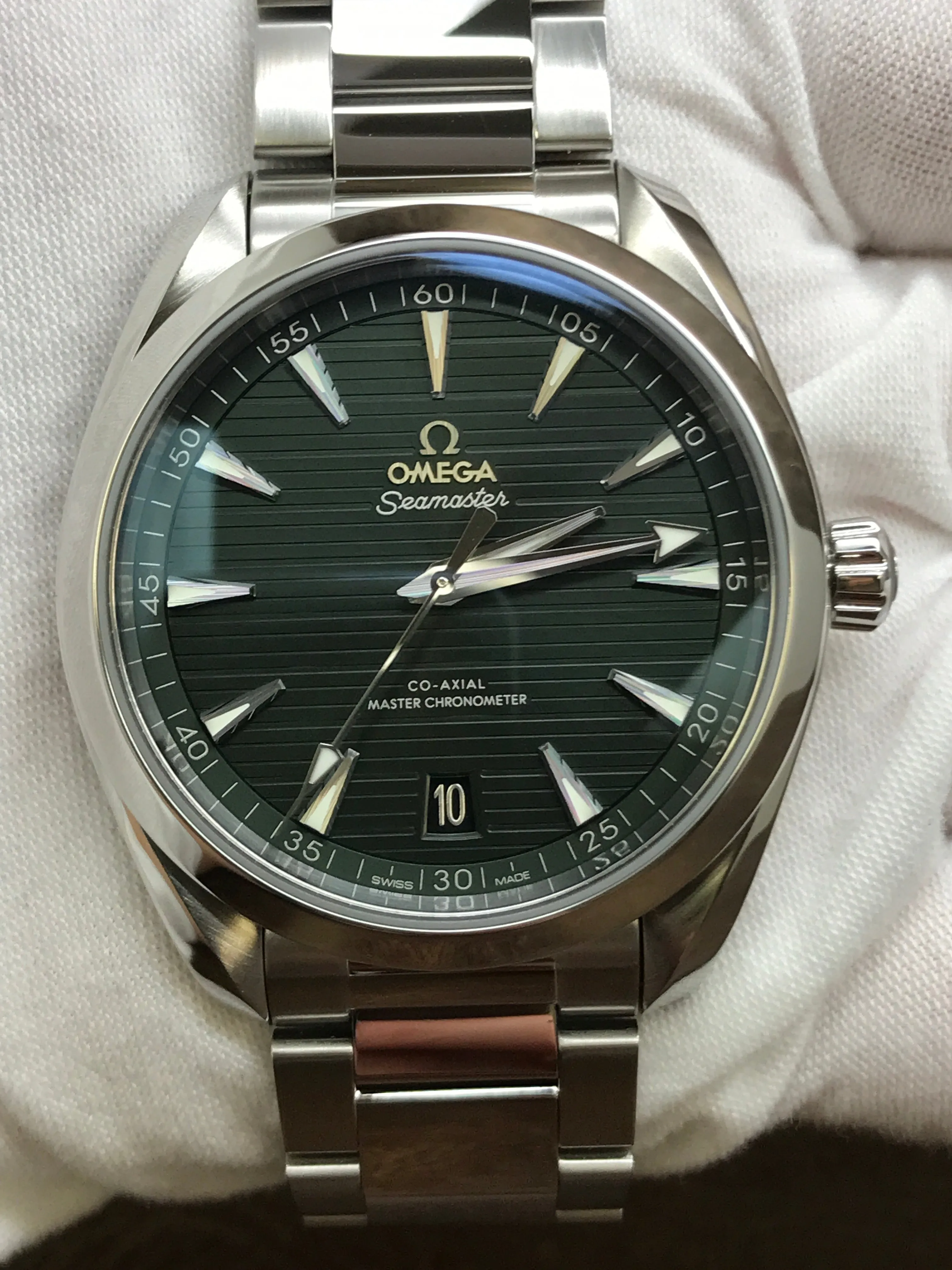 Omega Seamaster Aqua Terra 220.10.41.21.10.001 Olive Green Dial Automatic Men's Watch