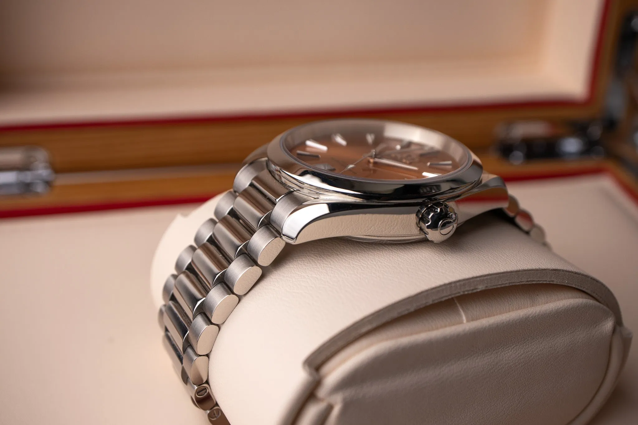 Omega Seamaster Aqua Terra Shades Saffron 220.10.38.20.12.001