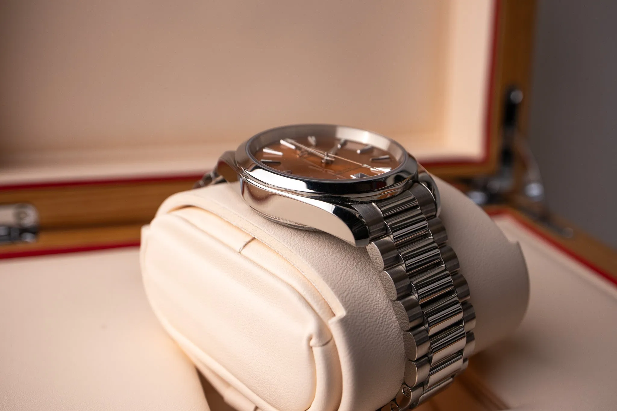 Omega Seamaster Aqua Terra Shades Saffron 220.10.38.20.12.001
