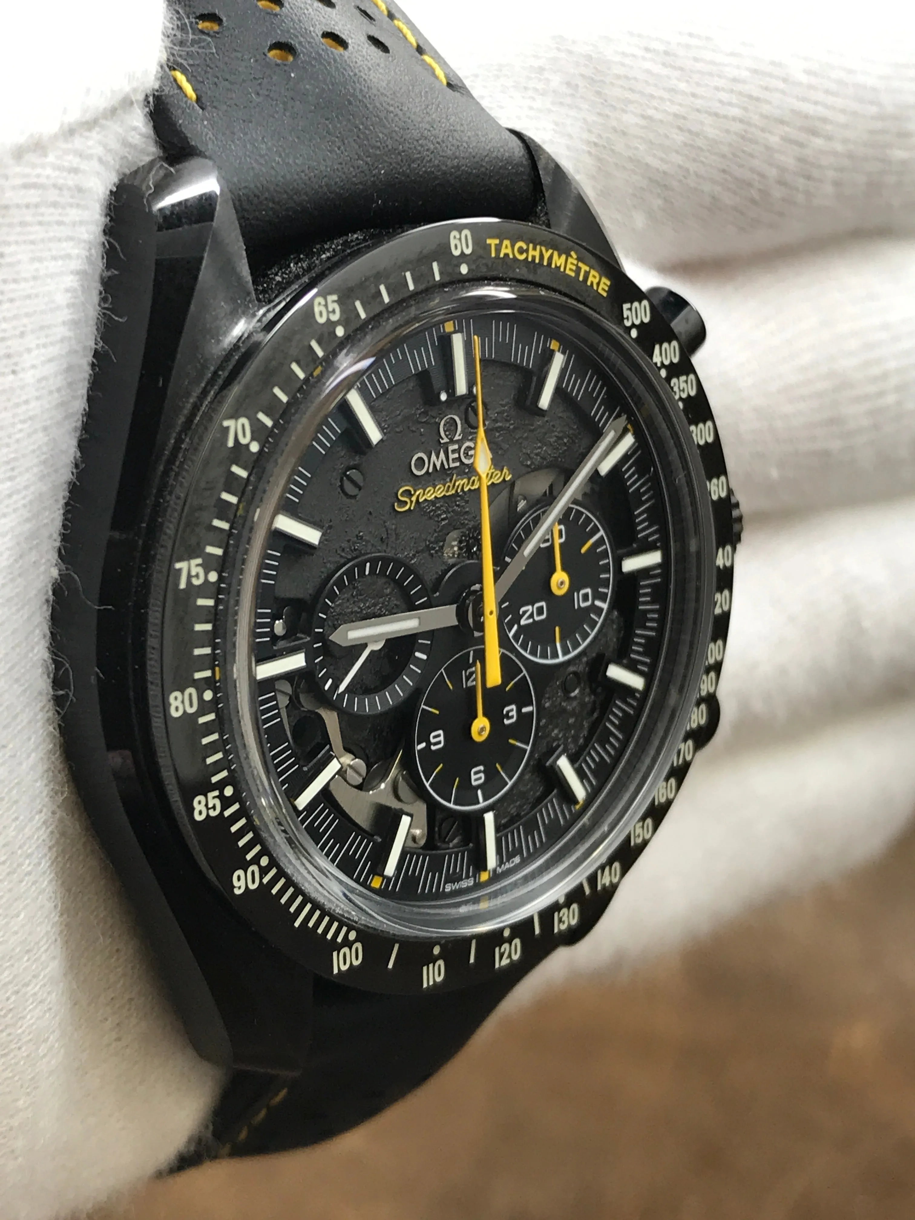 Omega Speedmaster DARK SIDE OF THE MOON Appolo 8 311.92.44.30.01.001 Black Dial Manual wind Men's Watch