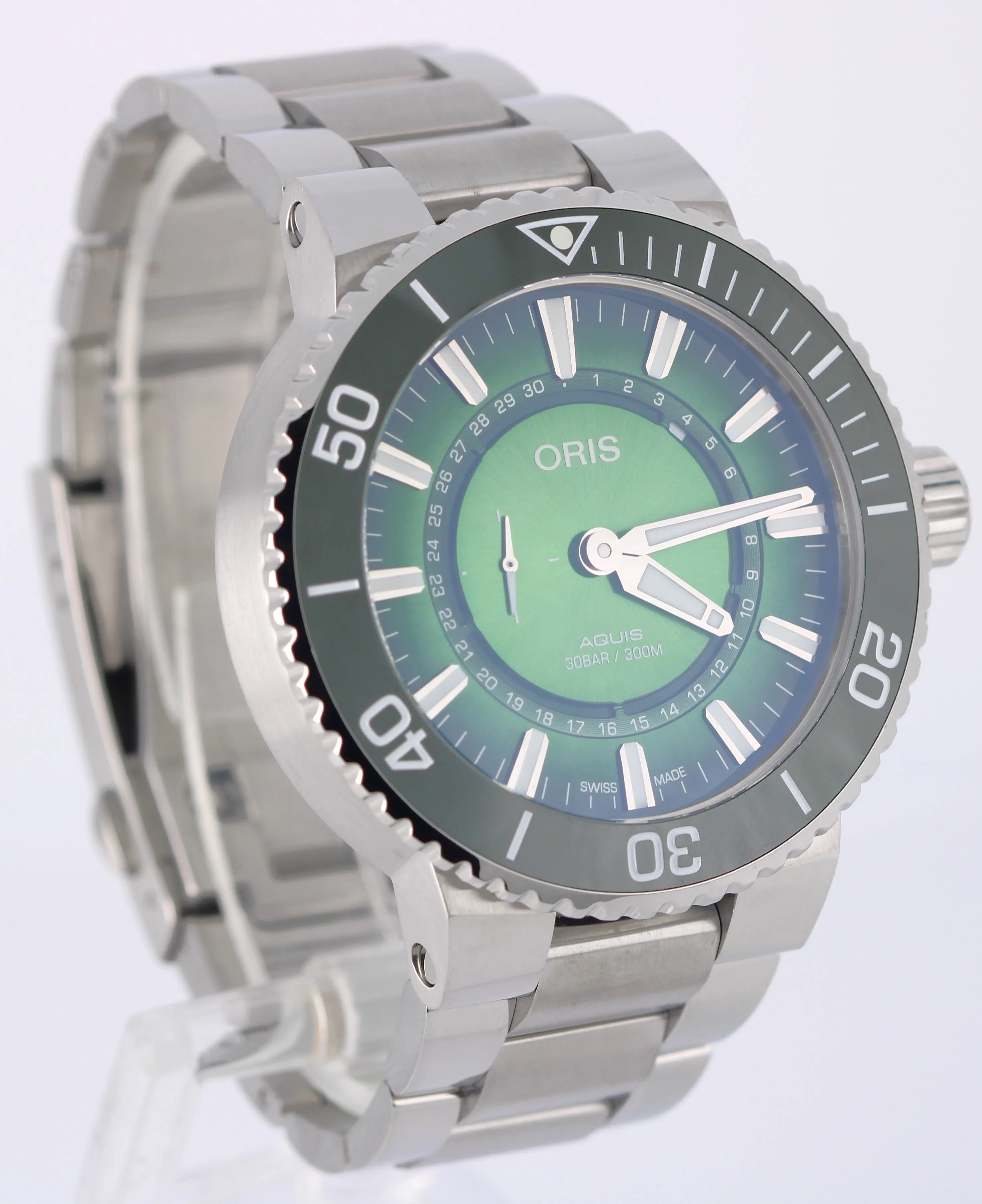 Oris Aquis Hangang Limited Edition Steel Green 43.50mm 0174377344187-Set Watch