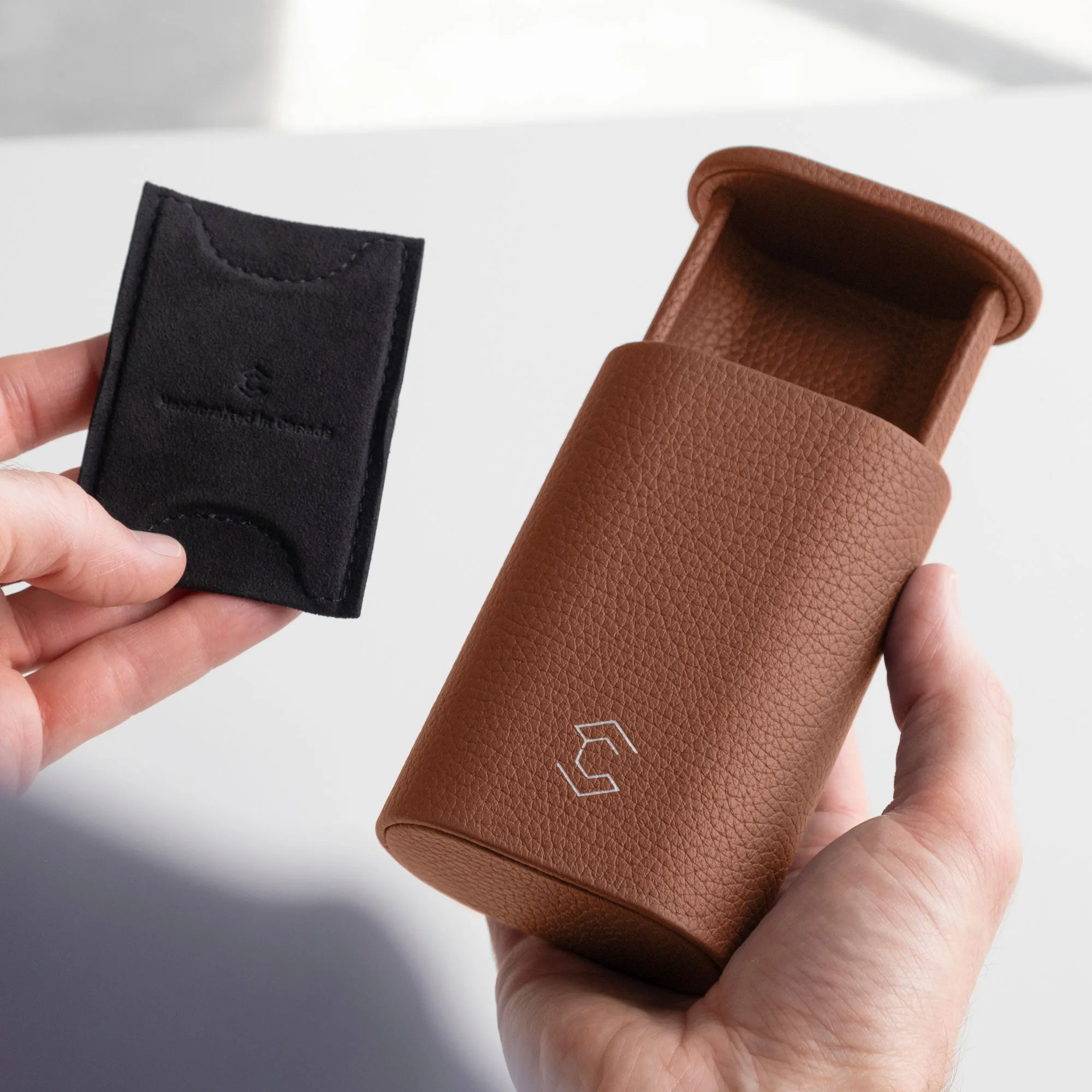 OSCAR 1 WATCH ROLL - TAN
