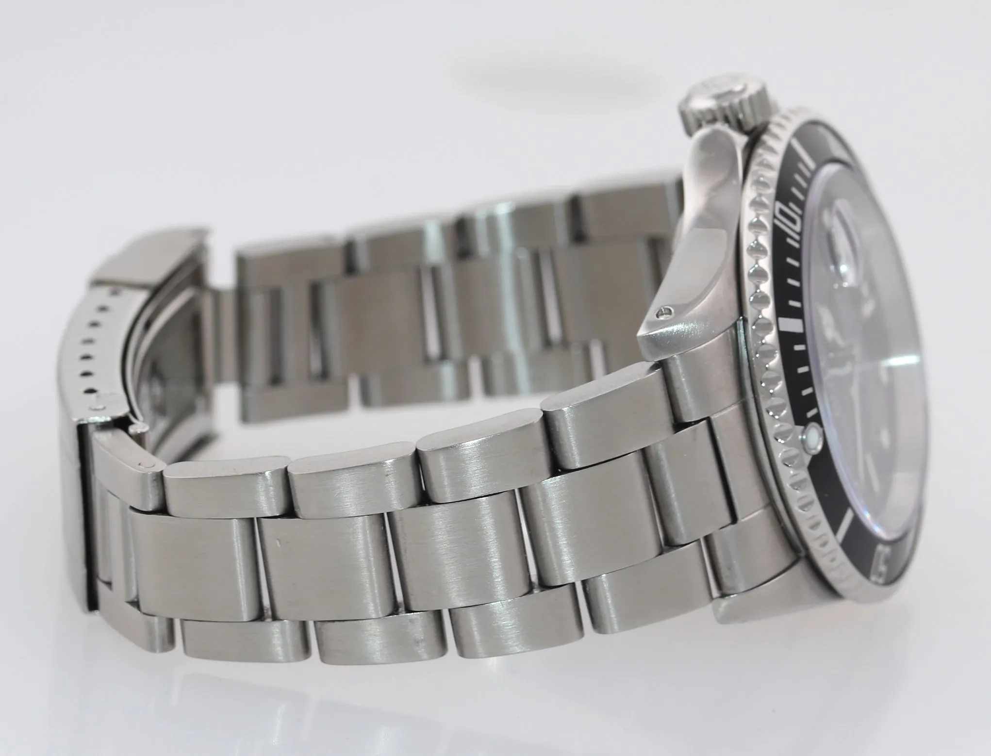 PAPERS Rolex Submariner Date 16610 Steel Black Tritium Dial 40mm Watch Box