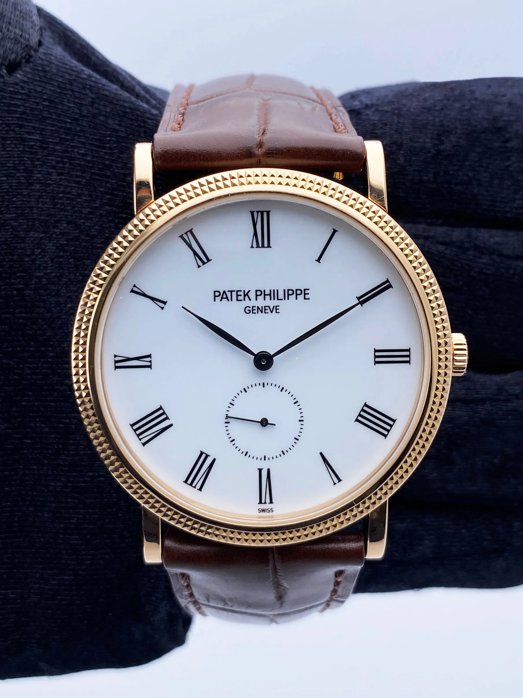 Patek Philippe Calatrava 5116R 18K Rose Gold Mens Watch