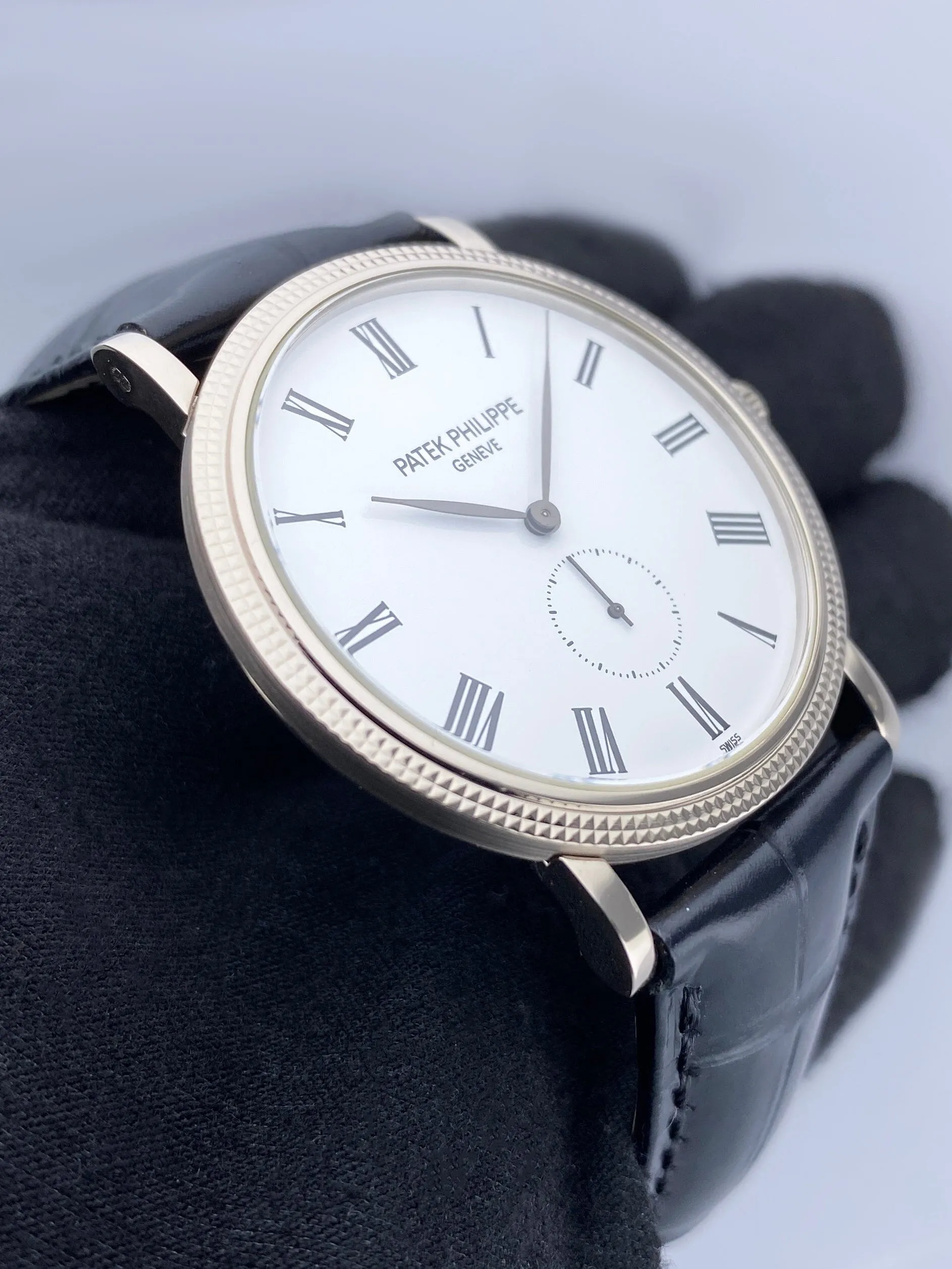 Patek Philippe Calatrava 5119G Mens Watch With Papers