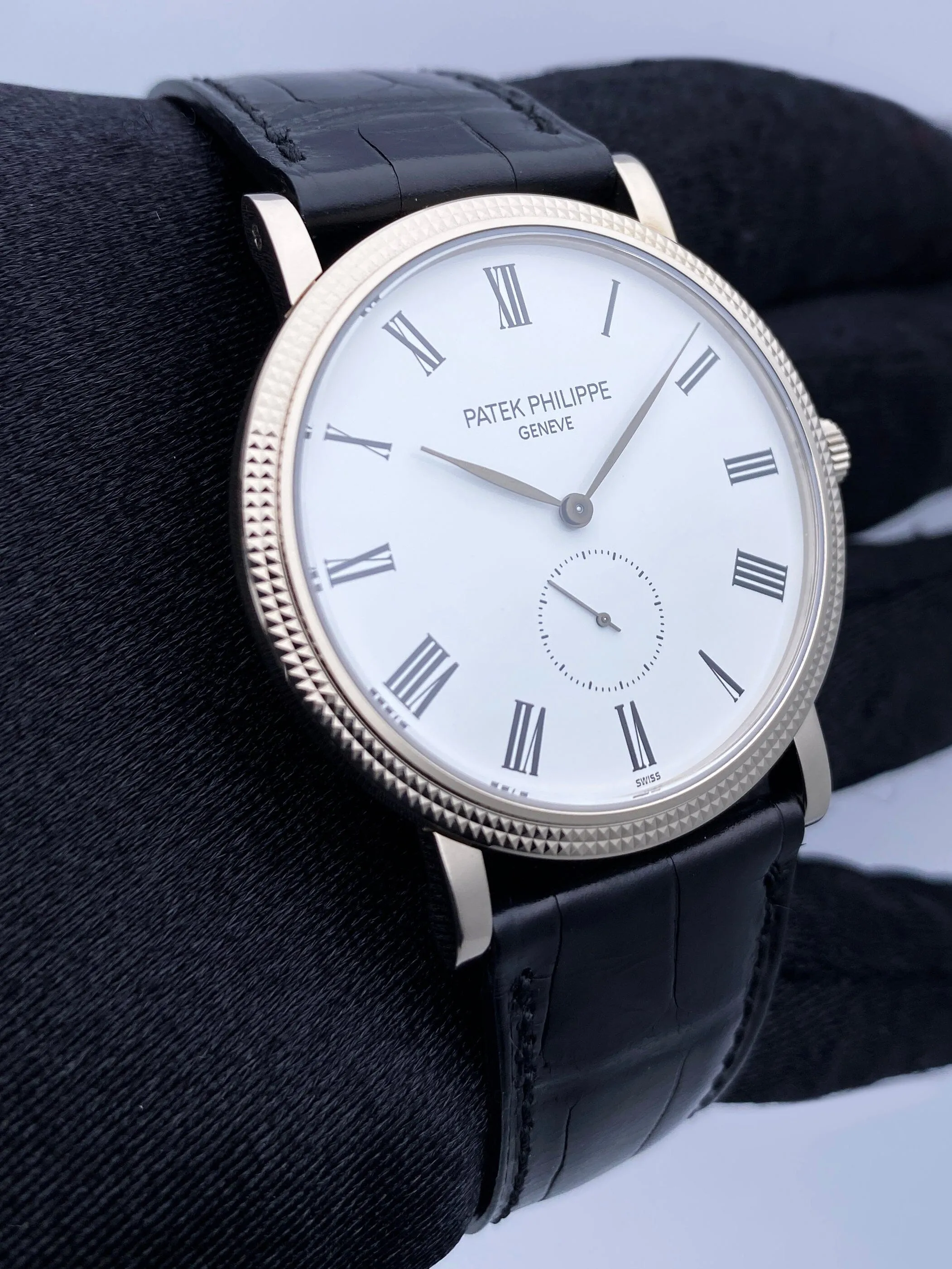 Patek Philippe Calatrava 5119G Mens Watch With Papers