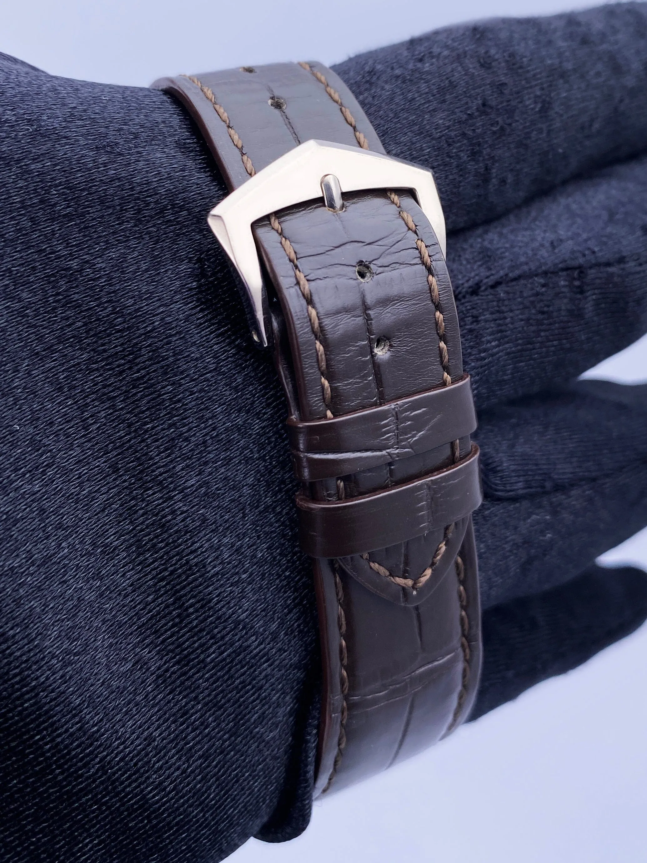 Patek Philippe Calatrava 5196G 18K White Gold Mens Watch