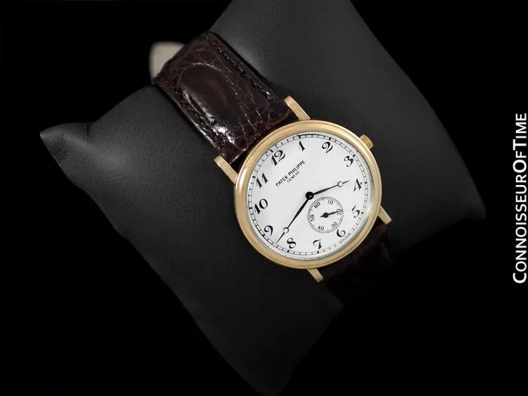 Patek Philippe Calatrava Mens Officer's Watch, Ref. 5022J - 18K Gold