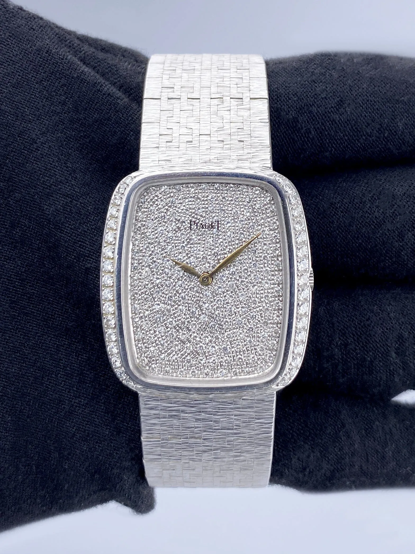 Piaget 9765 A6 Pave Dial 18K White Gold Ladies Watch
