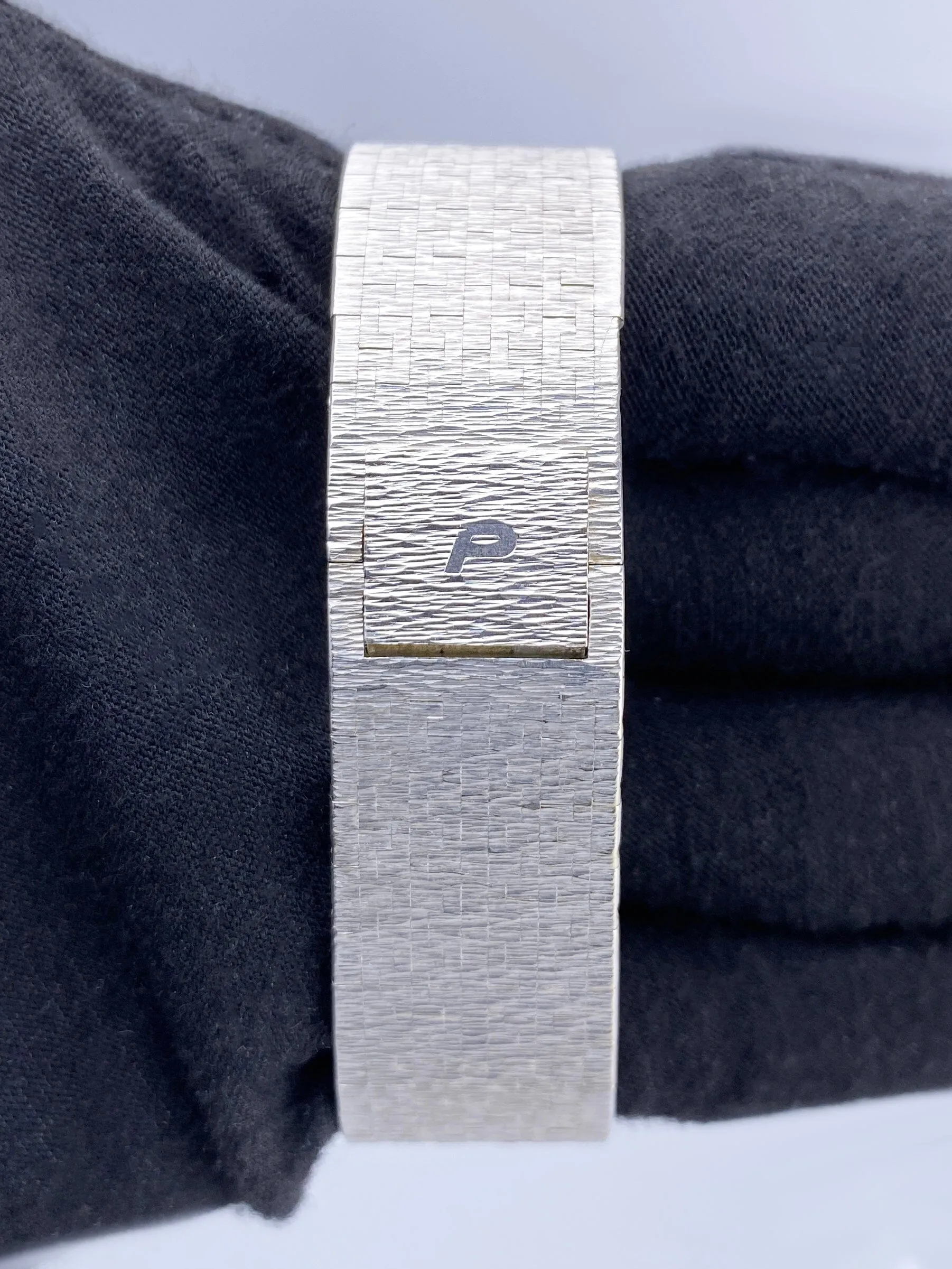 Piaget 9765 A6 Pave Dial 18K White Gold Ladies Watch