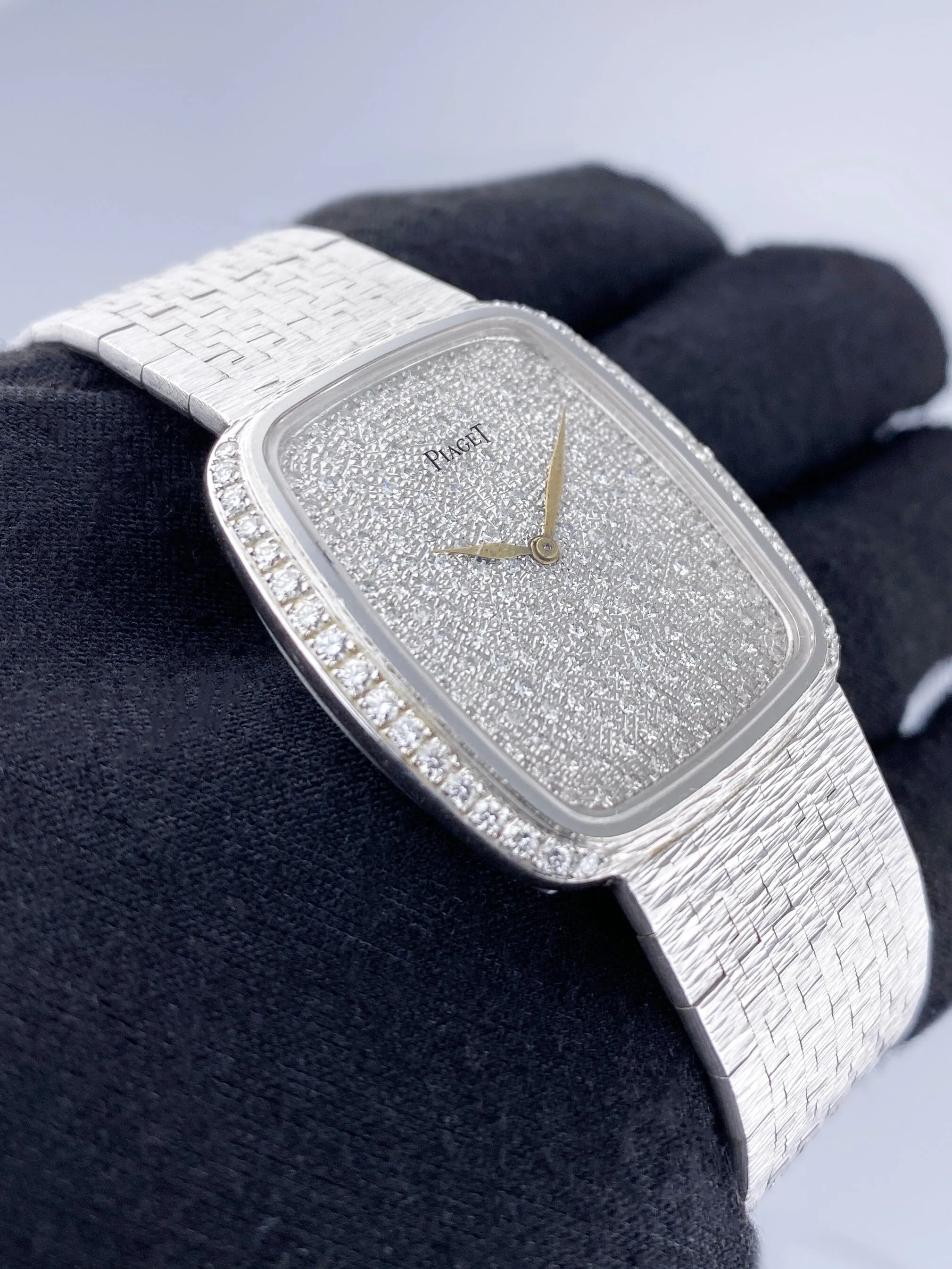 Piaget 9765 A6 Pave Dial 18K White Gold Ladies Watch