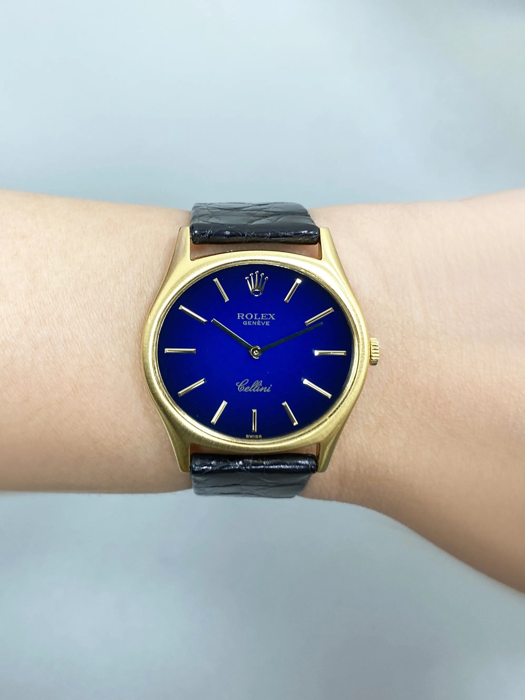 Rolex Cellini 3806 Blue Vignette Dial 18K Yellow Gold Mens Watch