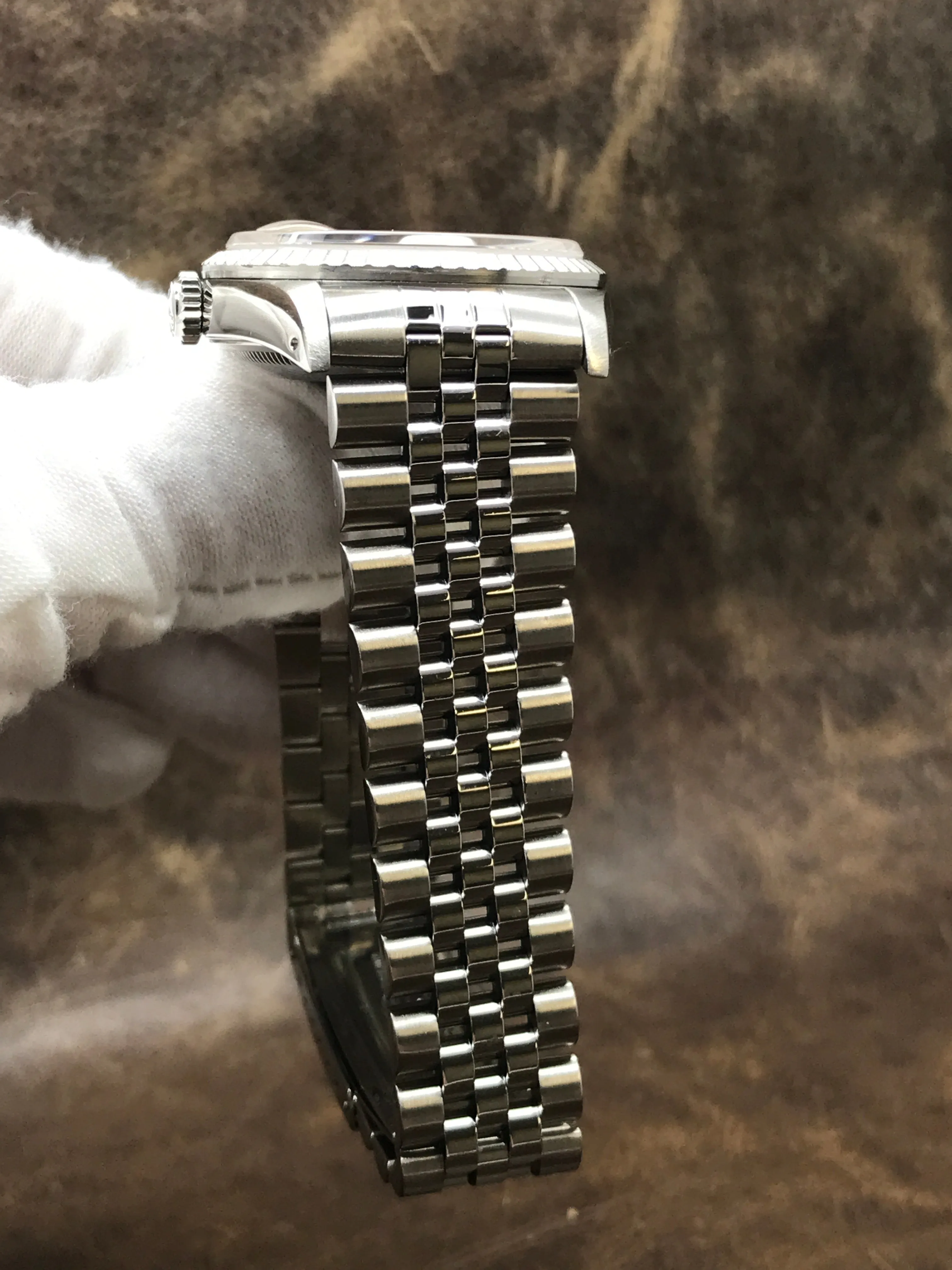 Rolex Datejust 36mm 16220 Silver Dial Automatic Watch