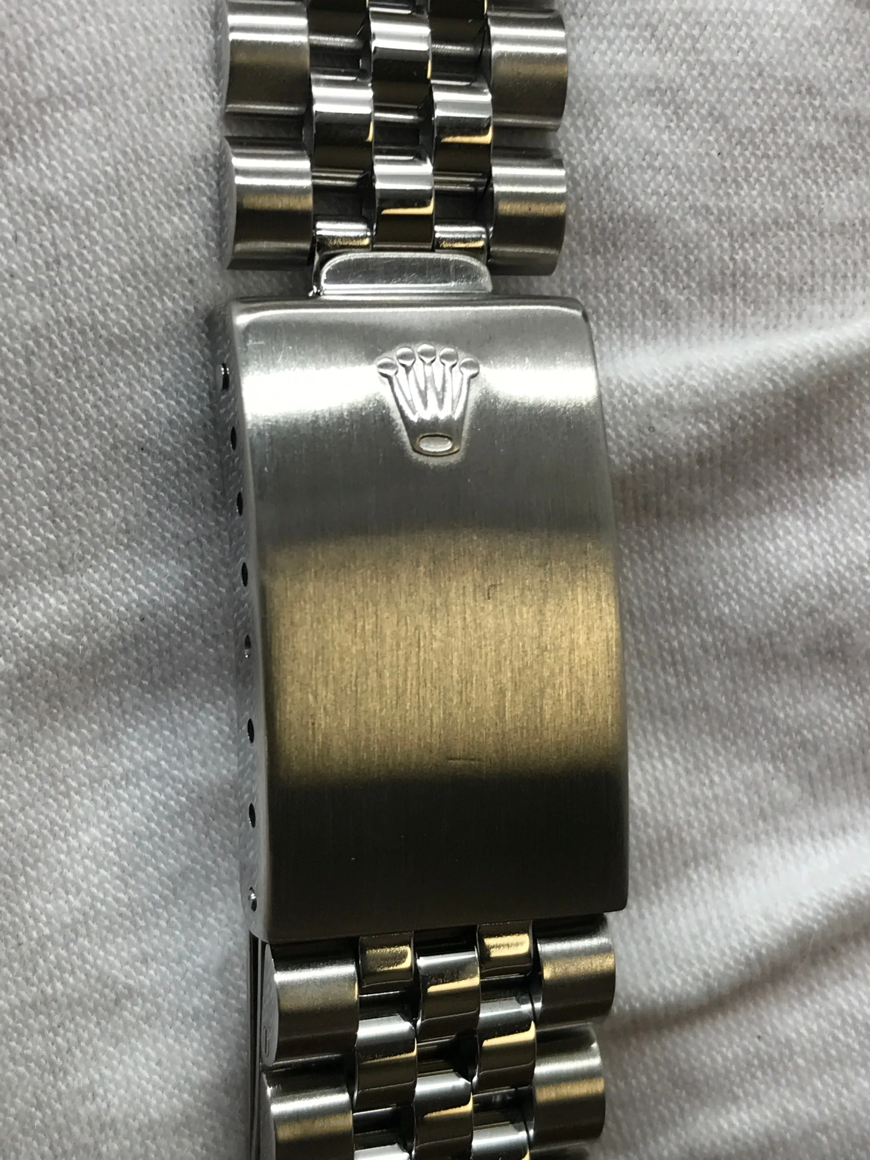 Rolex Datejust 36mm 16220 Silver Dial Automatic Watch