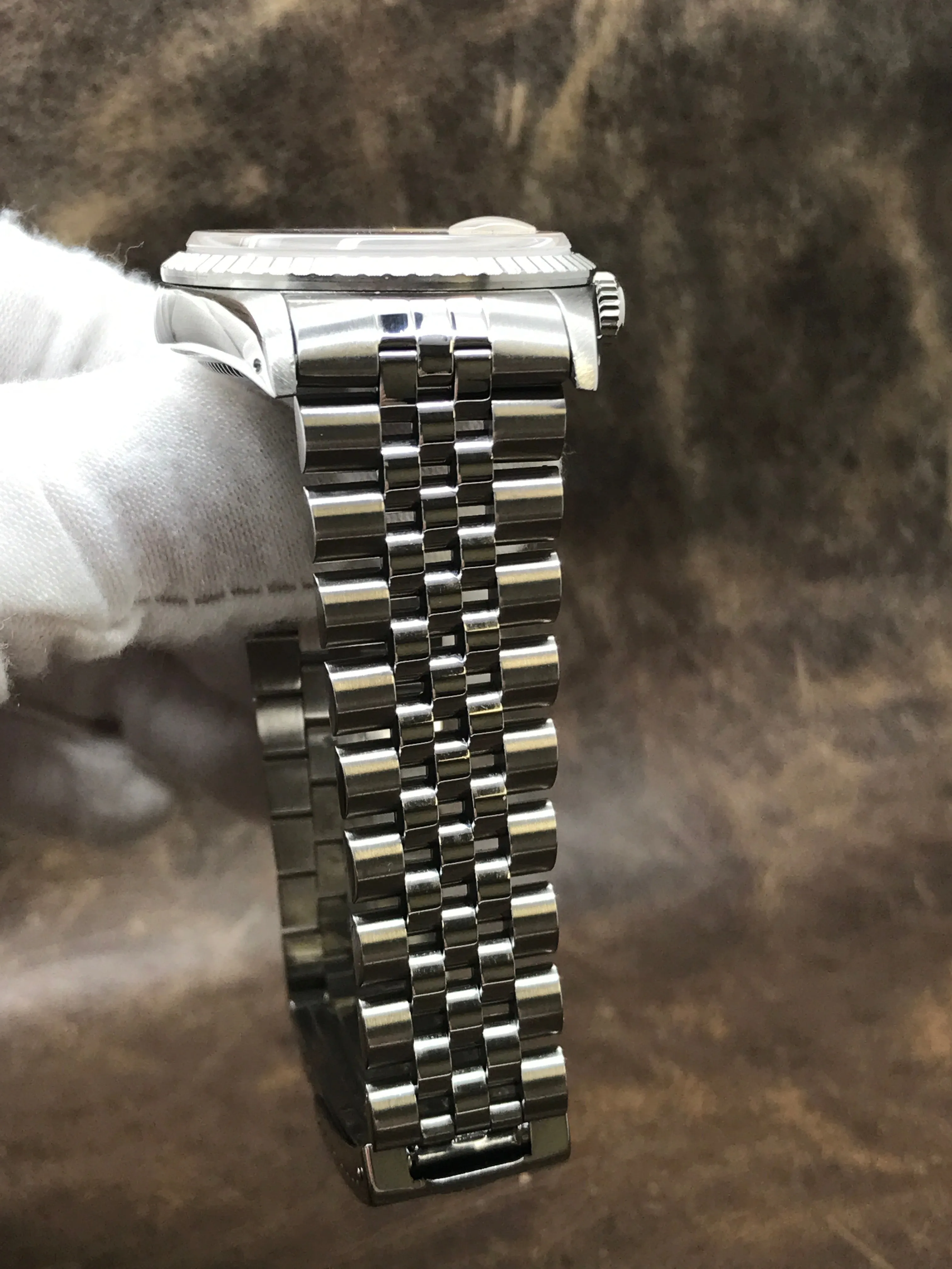 Rolex Datejust 36mm 16220 Silver Dial Automatic Watch