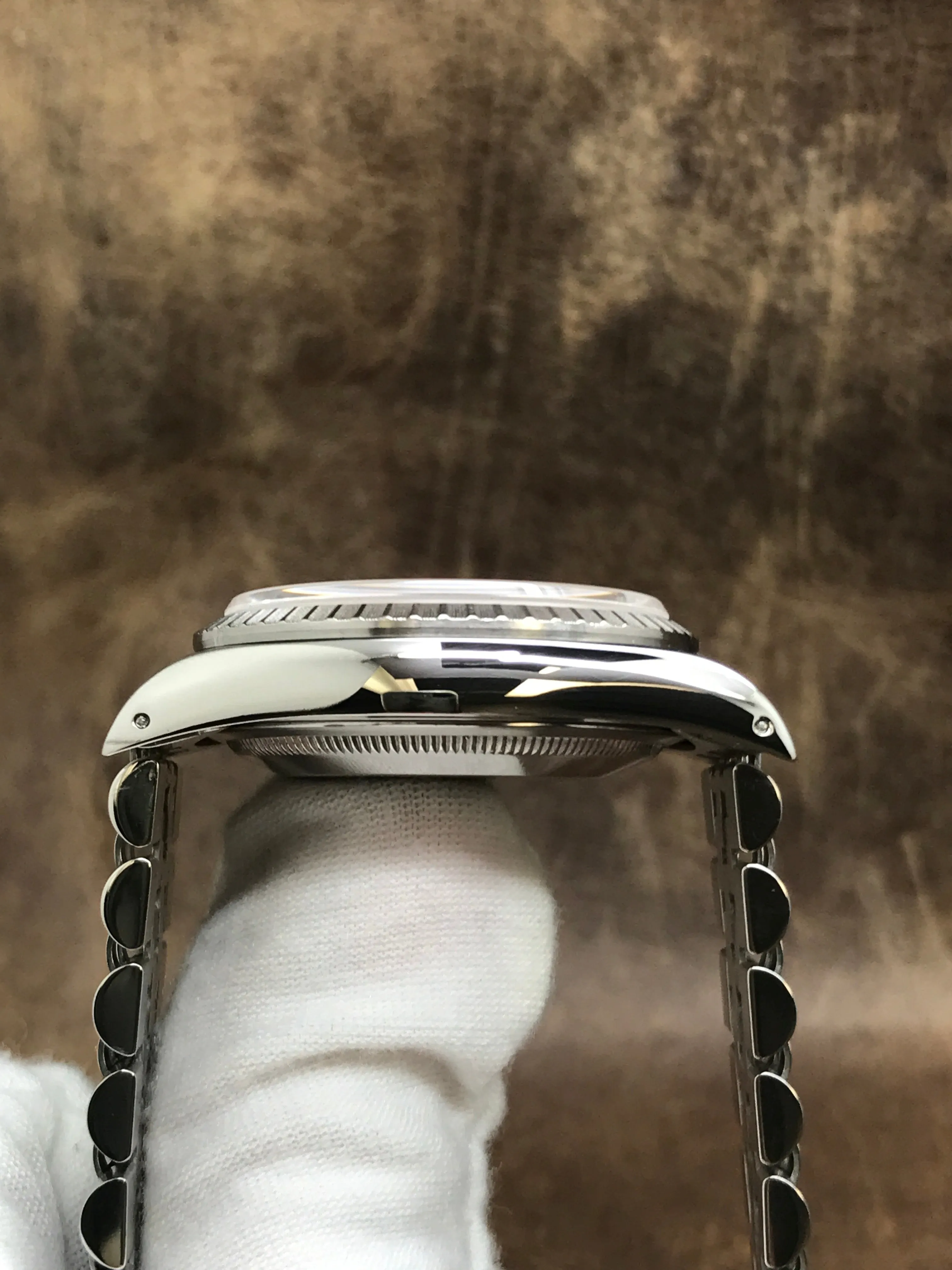 Rolex Datejust 36mm 16220 Silver Dial Automatic Watch