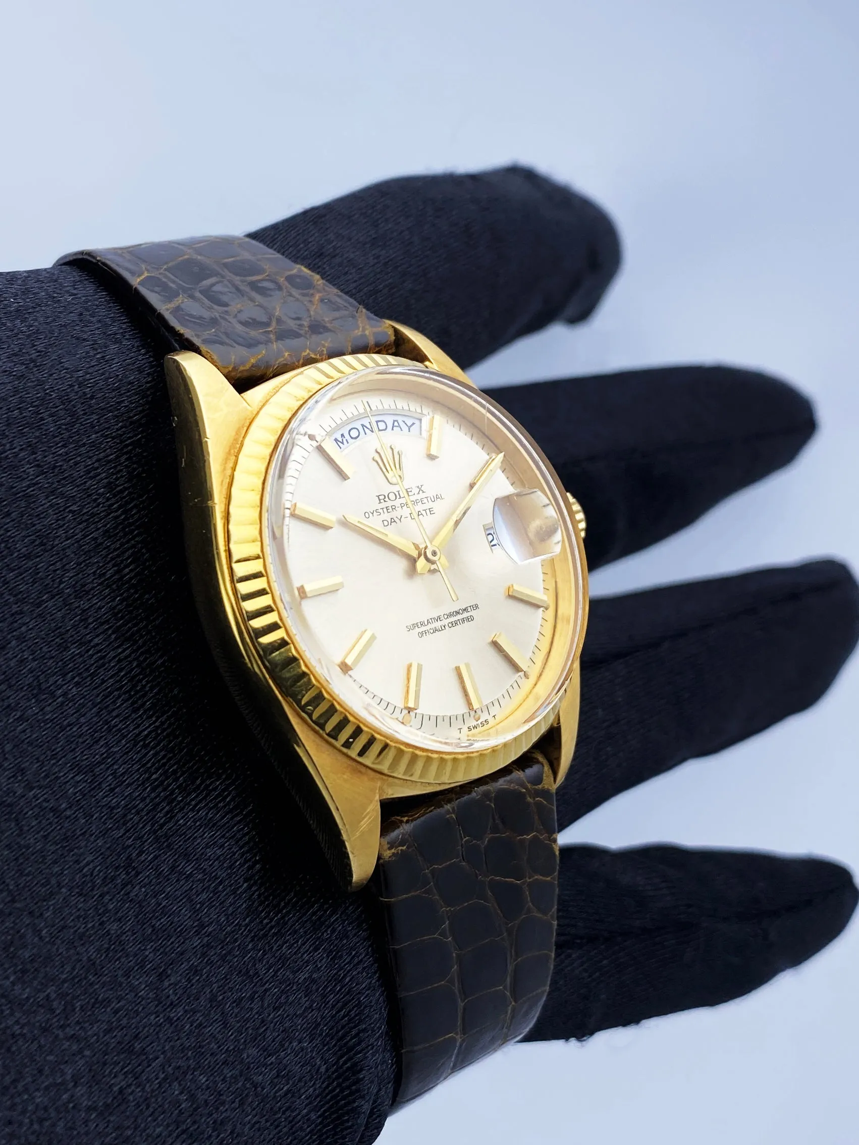 Rolex Day Date 1803 Champange Dial Gold Mens Watch With Service Papers