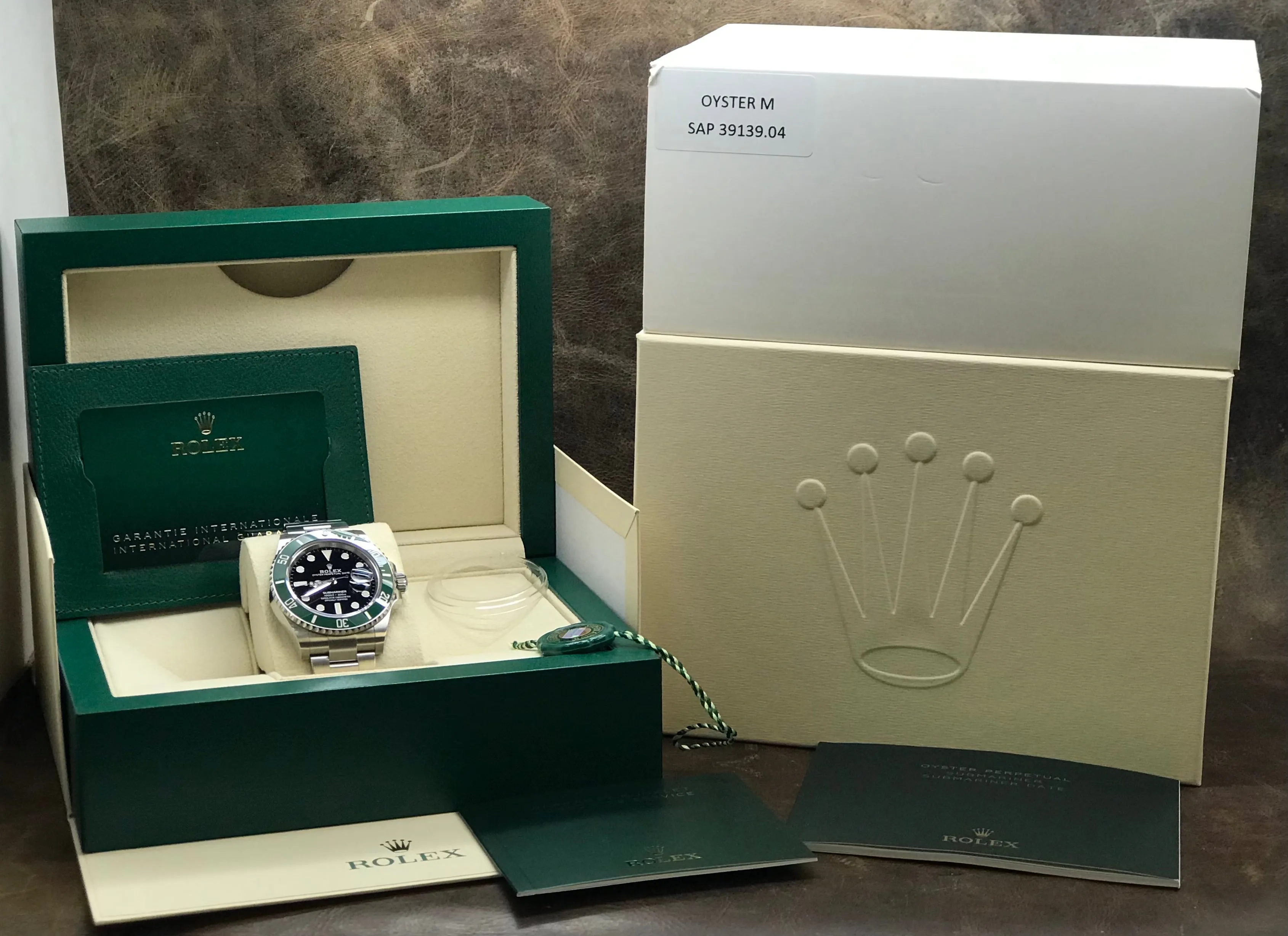 Rolex Submariner 41mm Kermit Starbucks NEW 126610LV Black Dial Automatic Men's Watch
