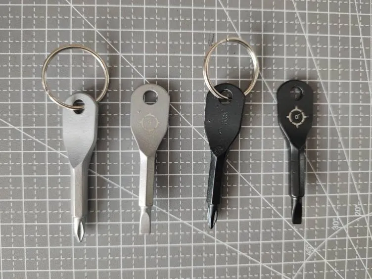 Zero North - Keychain Screwdriver